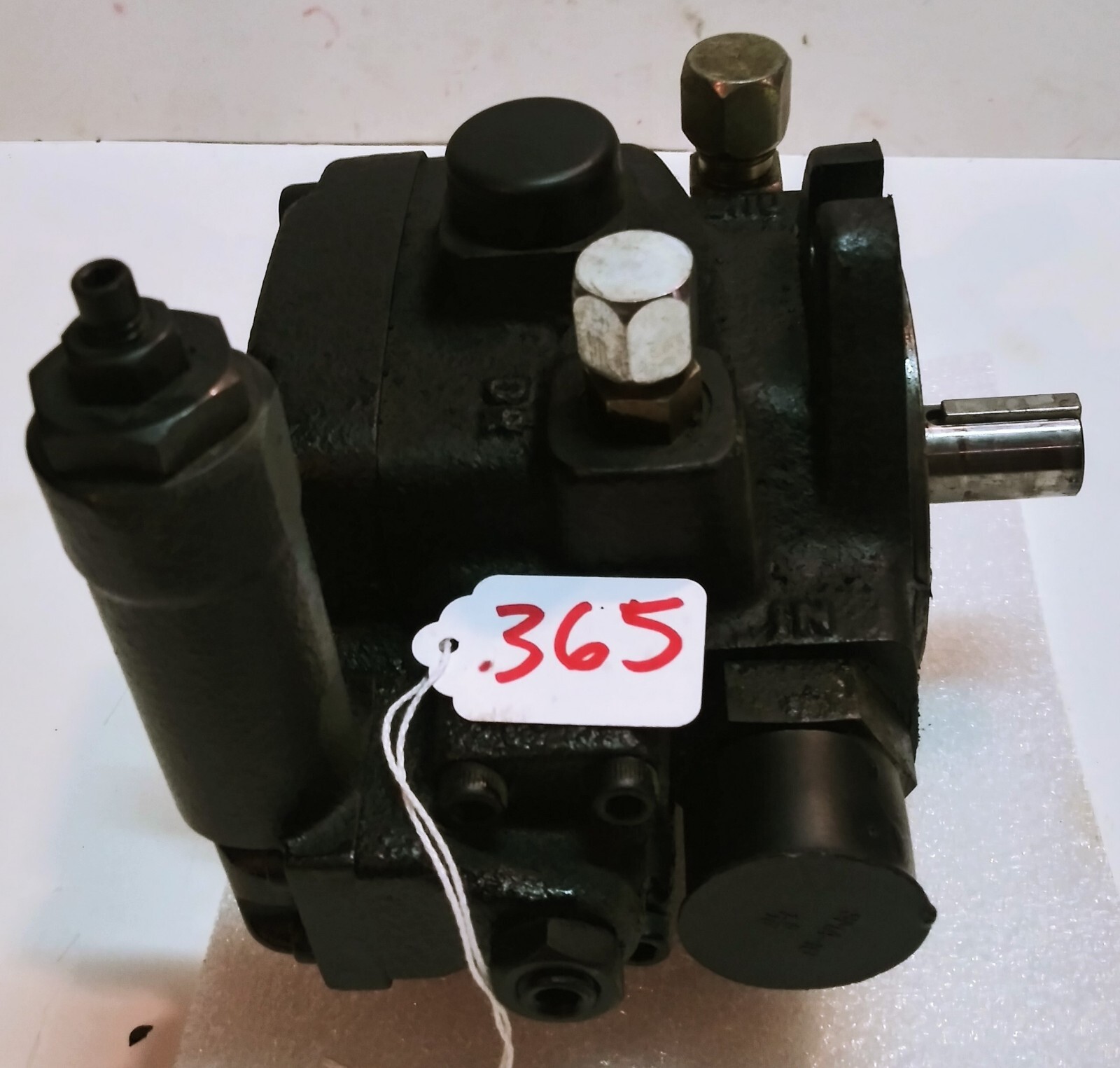 Nachi Variable Vane Pump VOC-18-2A3-E35   Inv# (365)