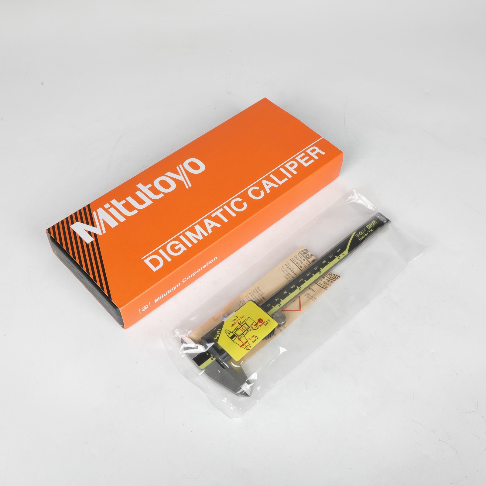 500-196-30 150mm/0-6 Absolute Digital Digimatic Vernier Caliper Mitutoyo New