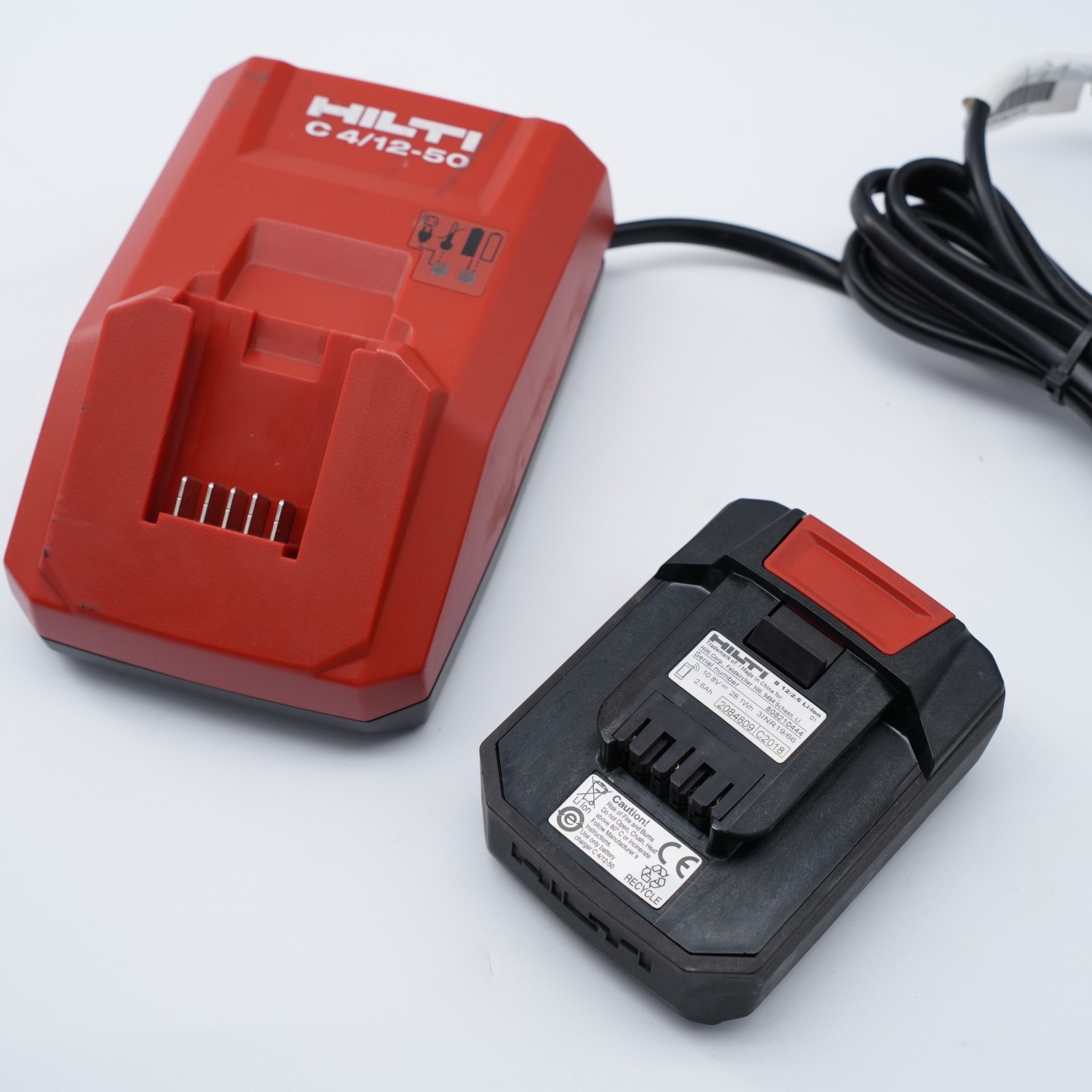 Hilti PM 40-MG Green Laser Level w/ PMA 31G Case Battery Manual Tested Used