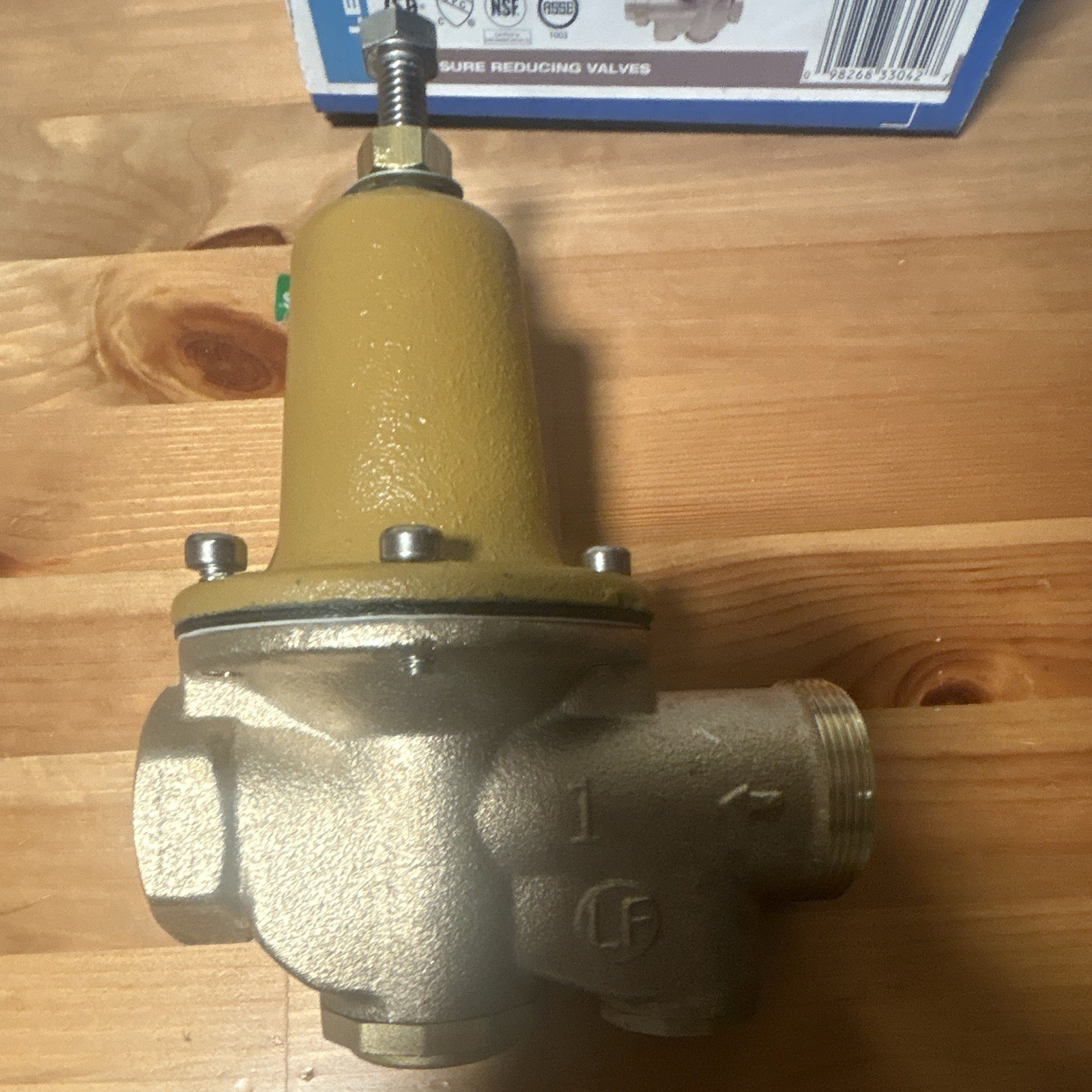 Watts LF25AUB-Z3 1 in Water Pressure Reducing Valve 25-75 psi Single Union
