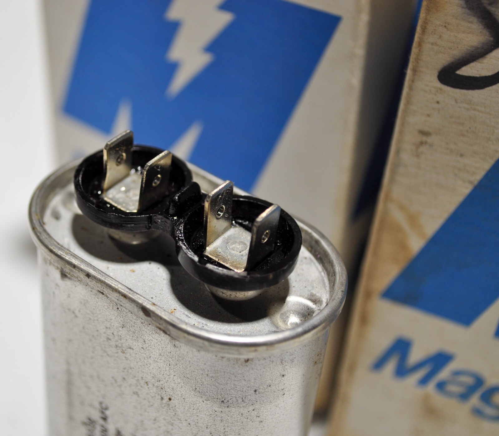 -Lot of 2- Magnetek 2407 Oval Capacitor 12.5MFD 370VAC