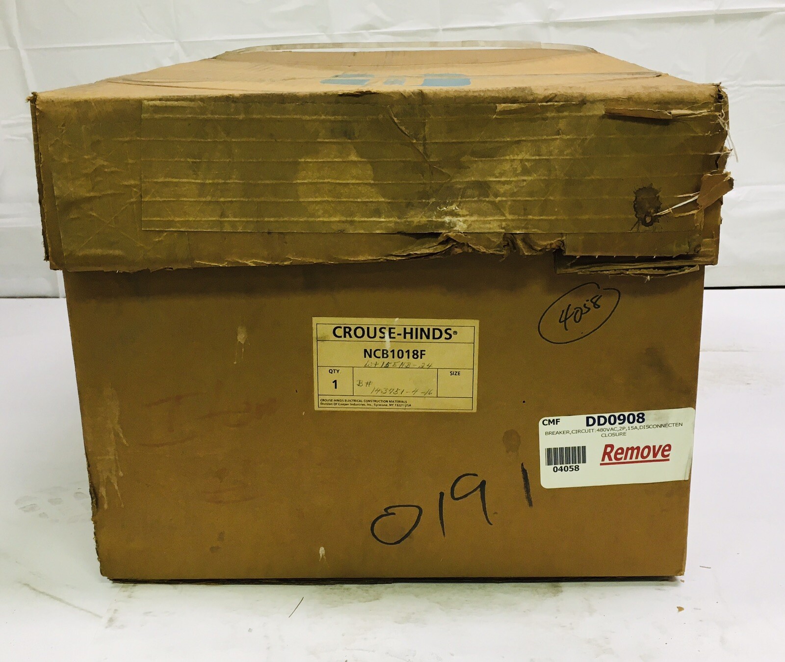 CROUSE HINDS NCB1018F-WT15EHB24 15 AMP NCB SERIES CIRCUIT BREAKER ENCLOSURE NEW!