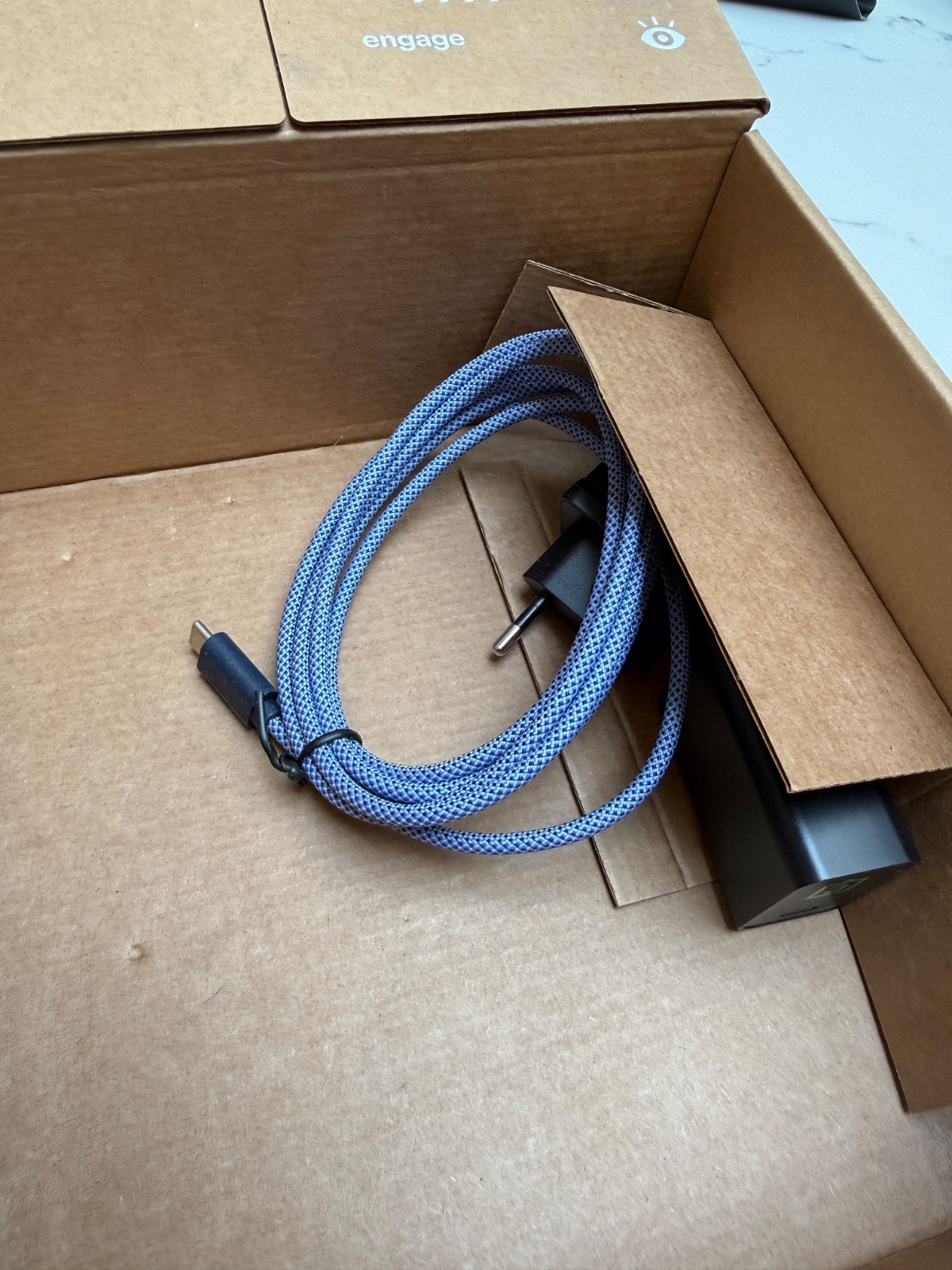 Catch Box Plus Cube with Charging base – NEW / Open box – Catchbox VAT REG