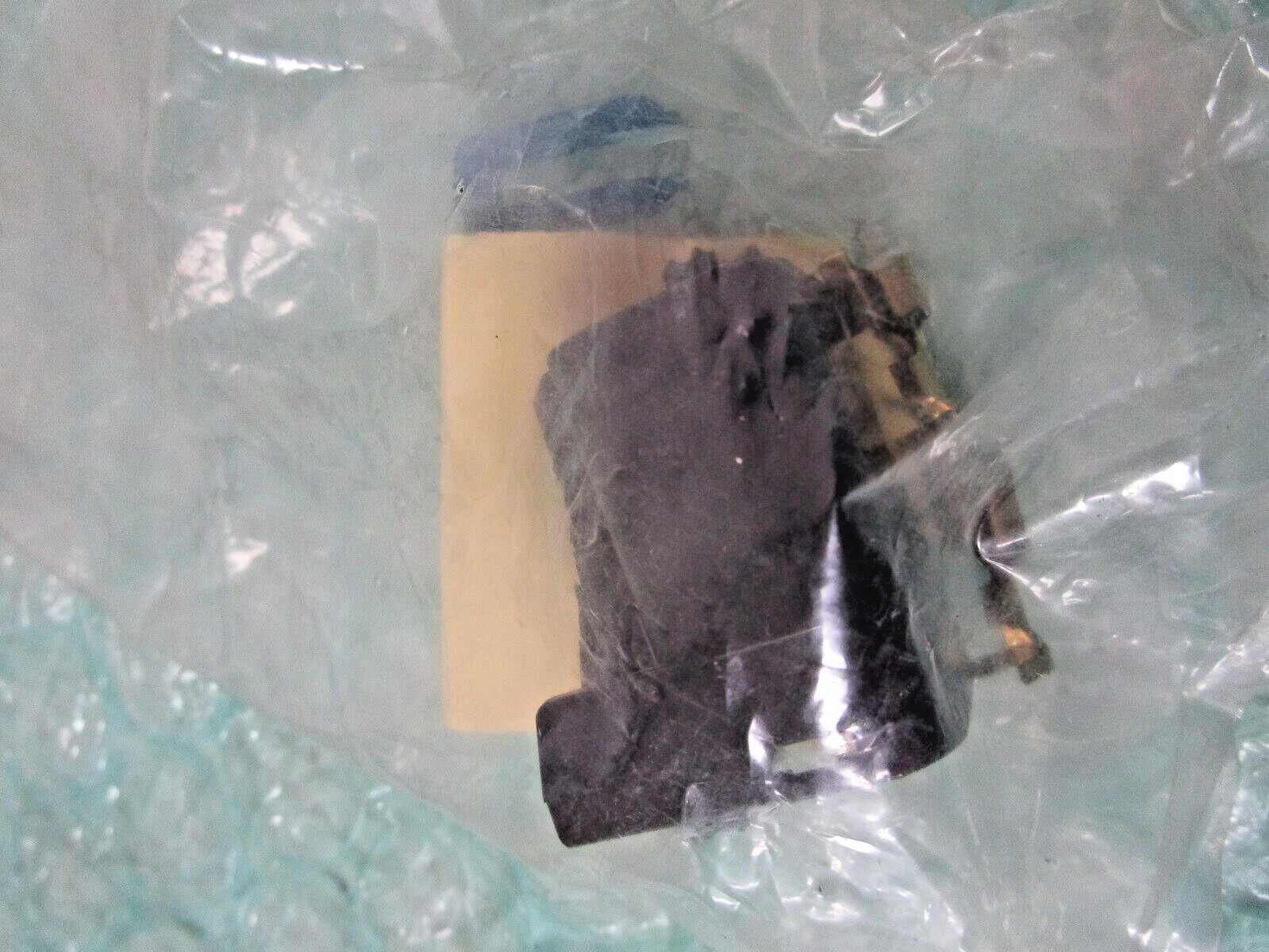 New Mitsubishi connector 32B90-00300