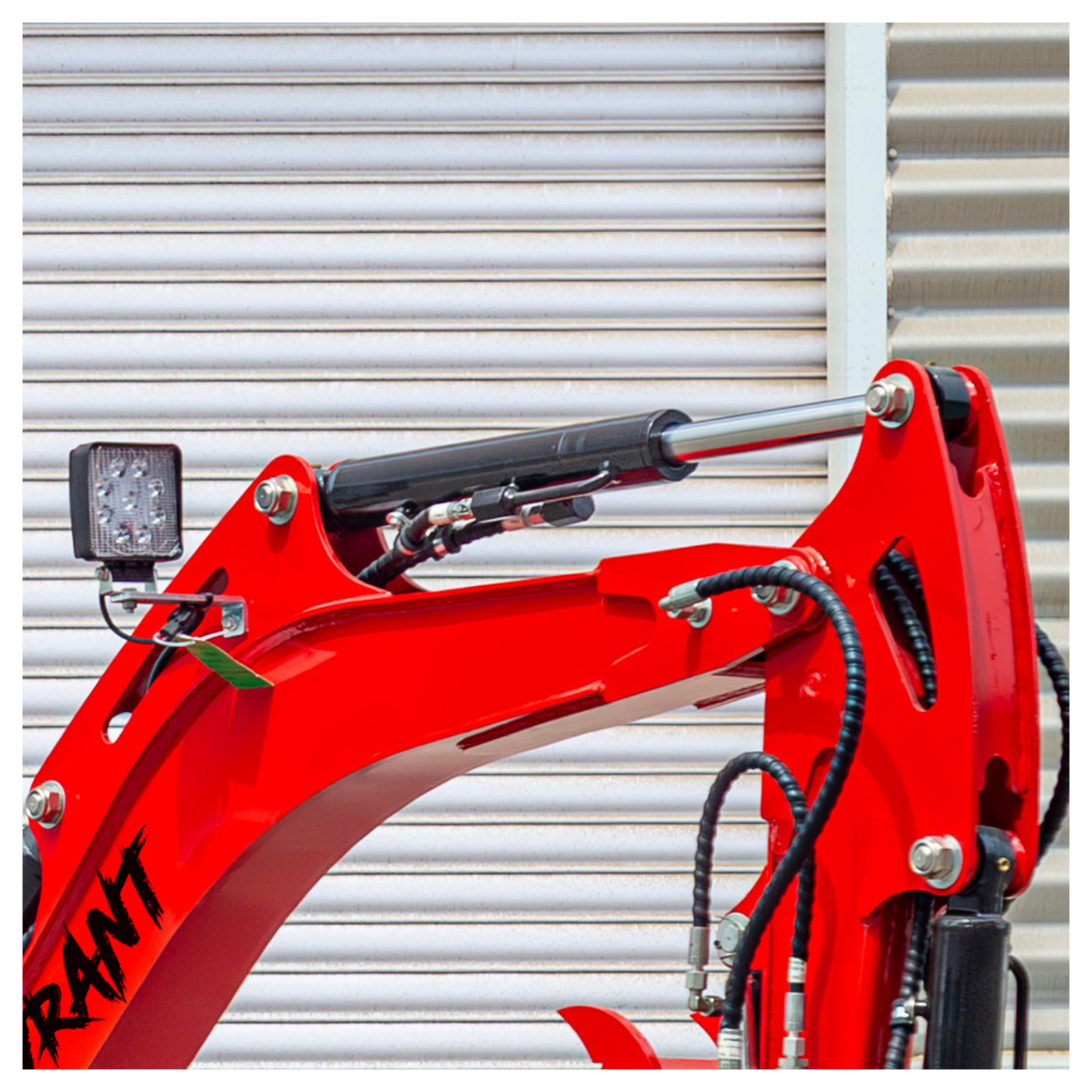 TYRANT 17 Mini Excavator Kubota D902 Engine Side Swing with 12 attachments