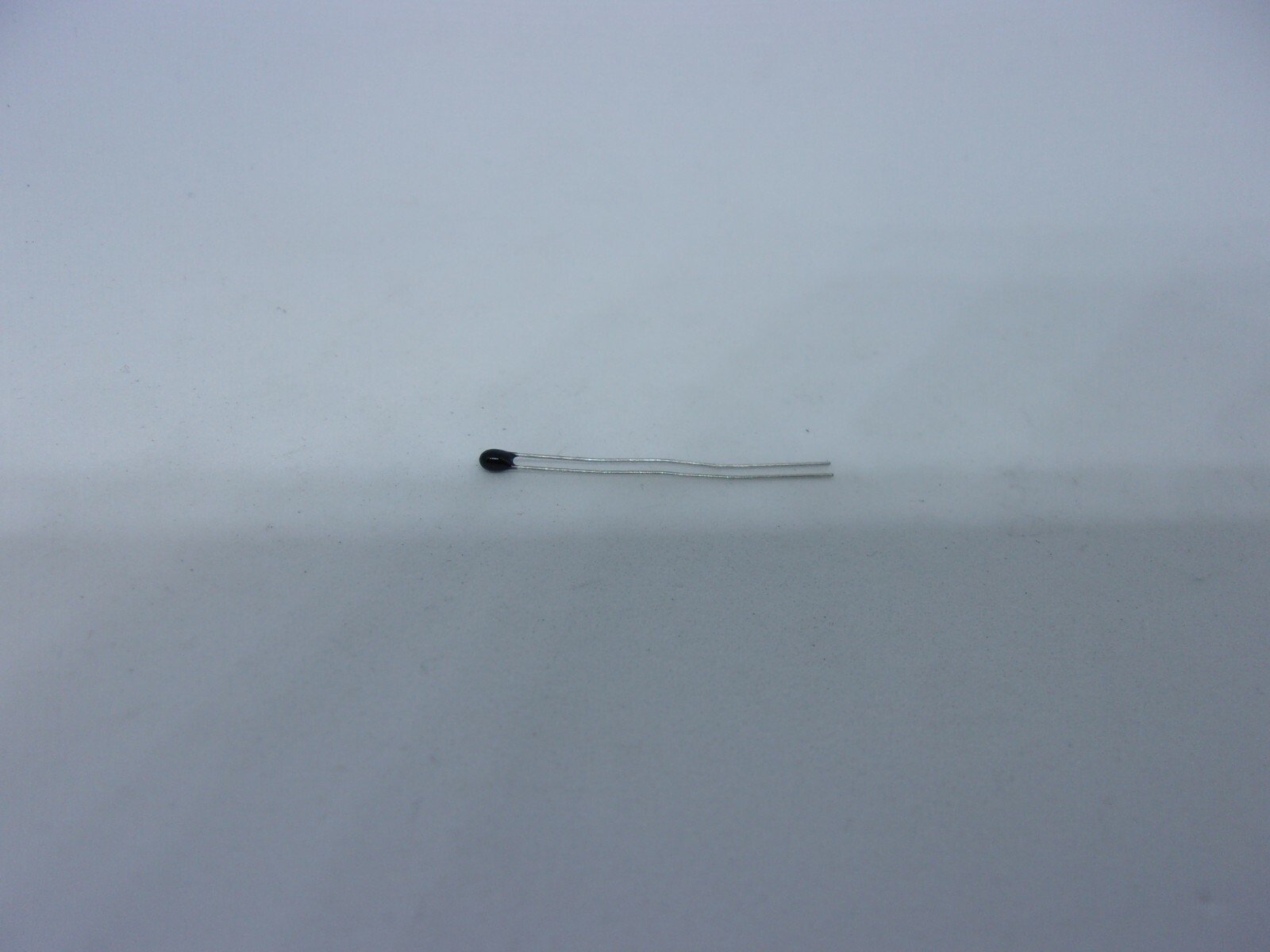 20 Pcs Pack Lot Thermal Resistor Thermistor NTC MF52 Package 3950 B DIP 5% 10K