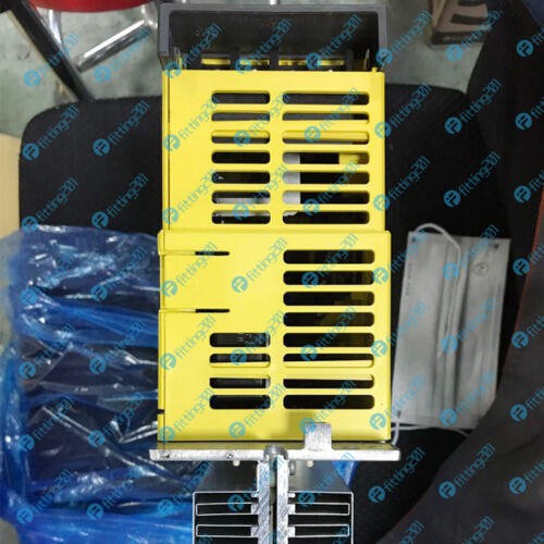 ONE NEW FANUC SERVO AMPLIFIER A06B-6141-H015#H580
