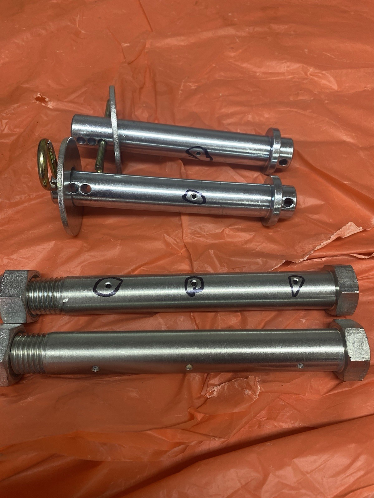 25 Mm Pins For One Ton China Excavator Greasable Bucket Thumb