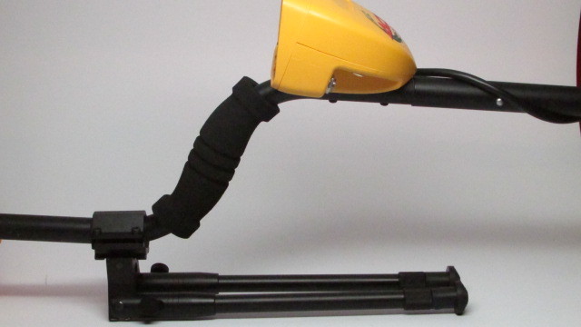 Metal Detector Stand Universal Mounting Folding Legs 12-15″ Fits 5/8″ to 1 1/8″