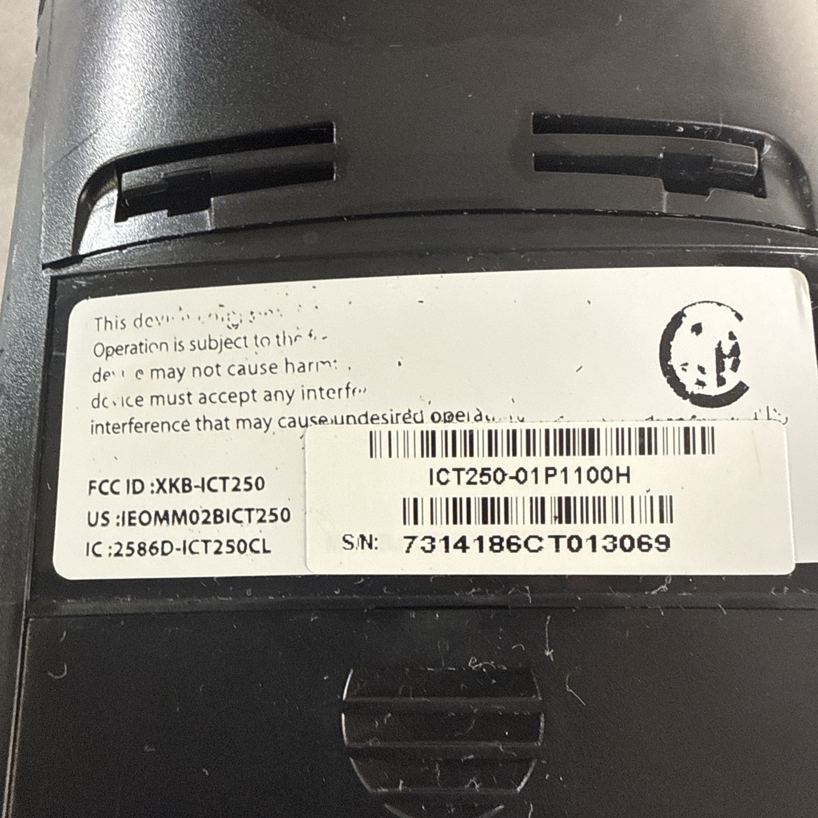 Ingenico iCT250 Credit Card Terminal Reader ICT250-01P1100H With Adapter