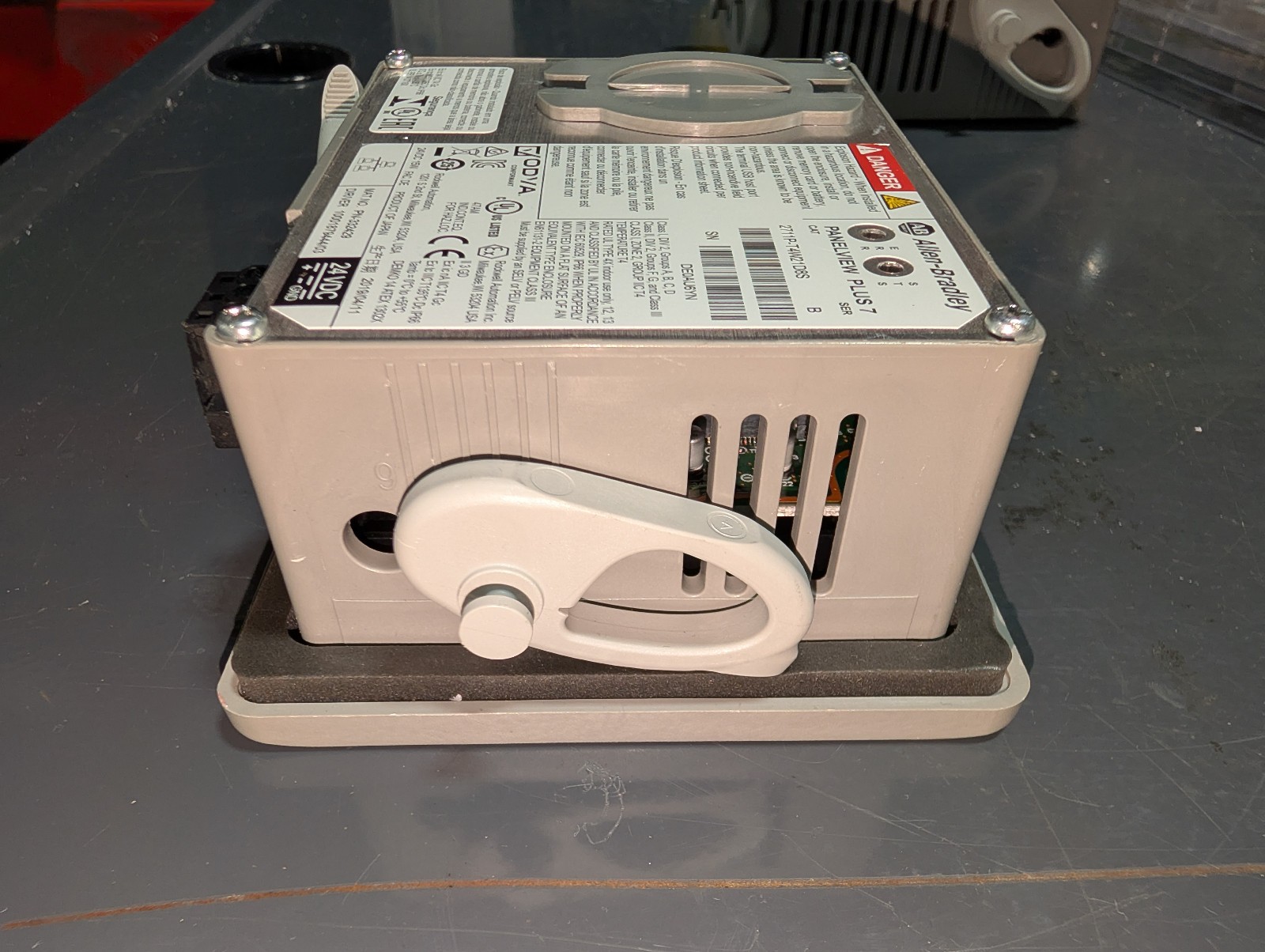 Allen Bradley Rockwell Automation Panelview Plus 7 2711P-T4W21D8S FACTORY RESET