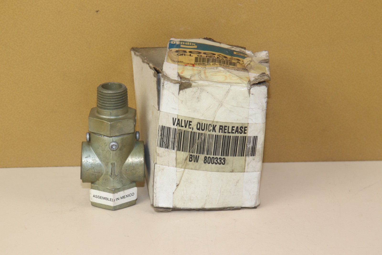 Bendix Quick Release Valve 800333 New Old Stock Made in Mexico