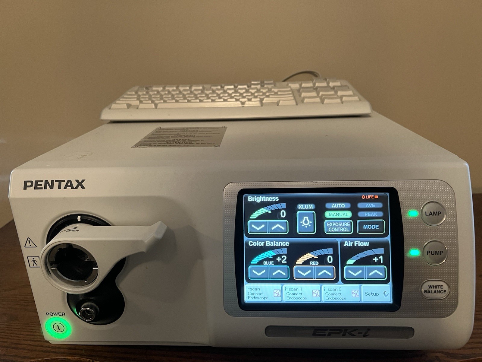 Pentax EPK-i Video Processor w/Keyboard, also Includes a New Bulb With Housing.