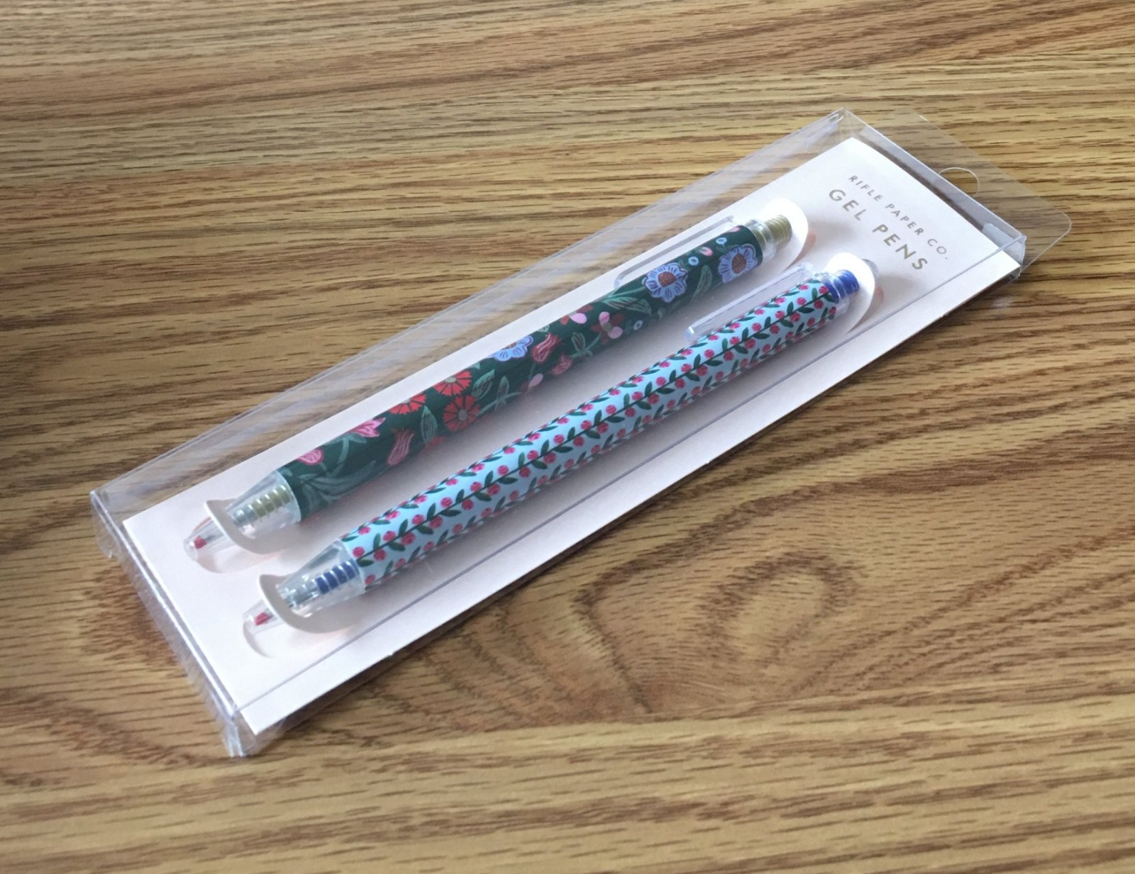 Rifle Paper Co. Floral Design Set of 2 Gel Pens – Metallic Gold, Blue