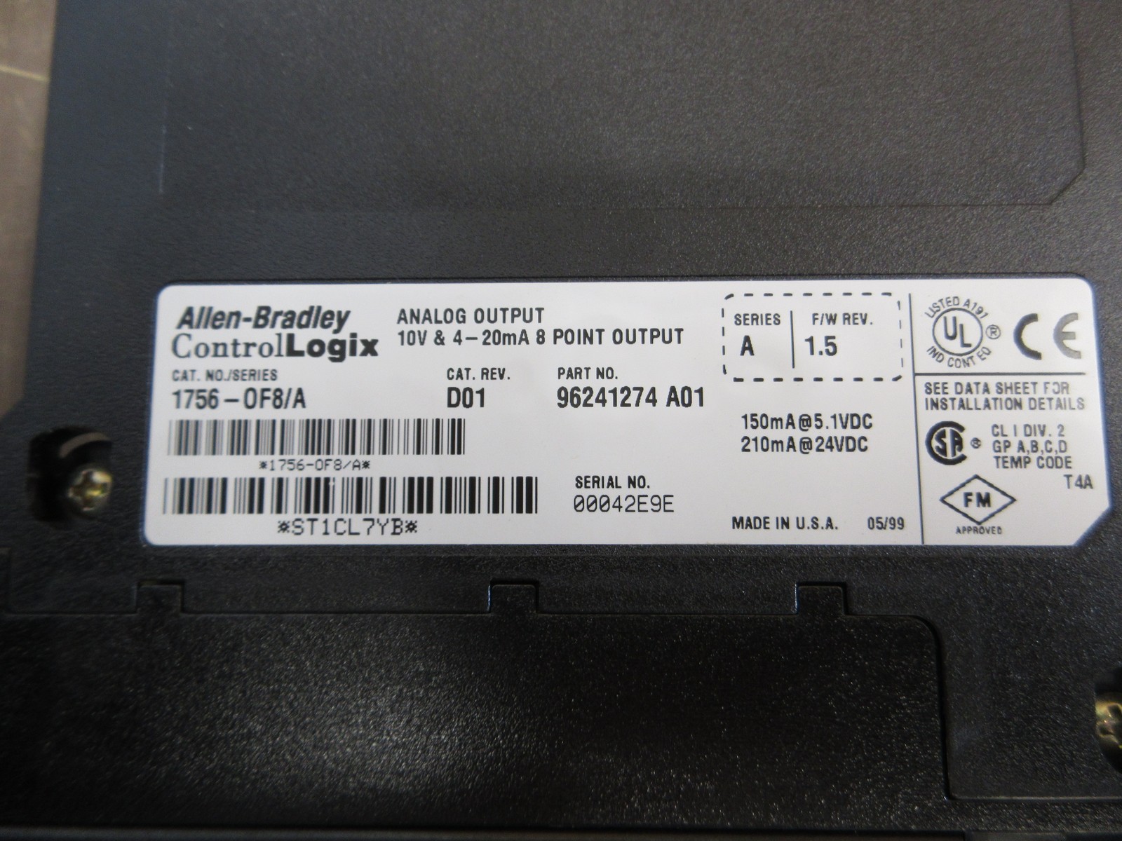 Allen-Bradley ControlLogix Analog Output Module 1756-OF8 Ser. A Rev. D01 Used