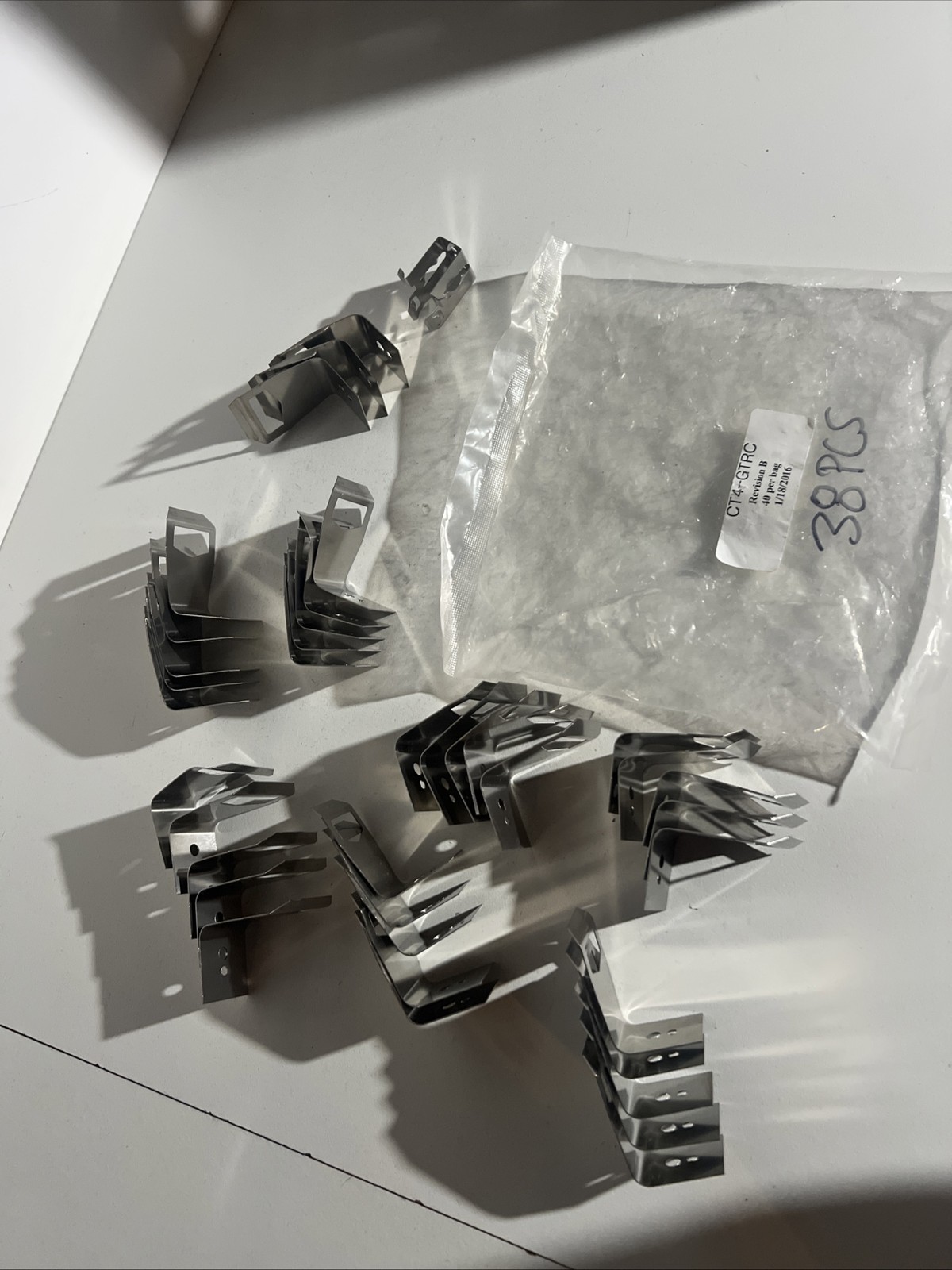 (38pc) Scientific Lighting Products Citadel 2 Stainless Steel Clips CT4-GTRC