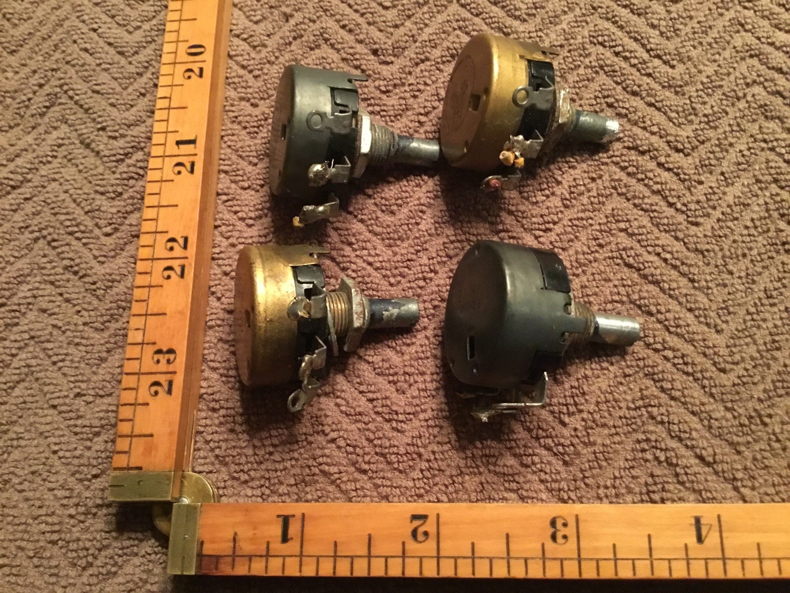TWO Vintage Clarostat 210-73 500 OHM Potentiometer 1950’s Date 140334, 423, 330