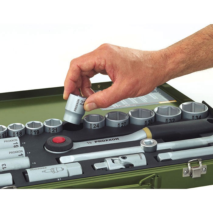 36-piece precision engineer’s set with 1/4″ ratchet