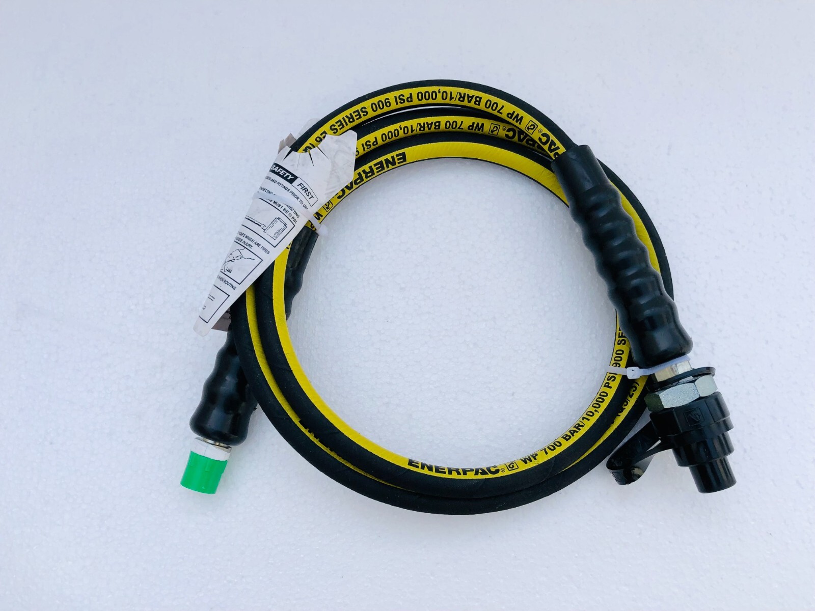 Enerpac HC9206 Hydraulic Hose 6 Ft. 3/8″ NPT + CH-604 700 Bar/ 10,000 PSI