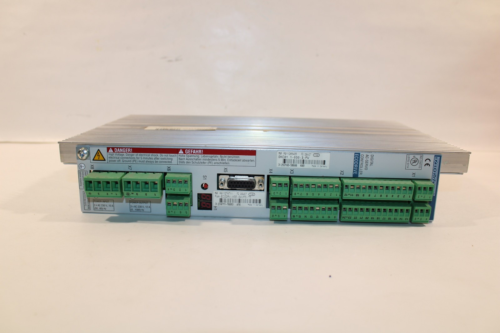Indramat DKC01.1-030-3-FW Servo Drive