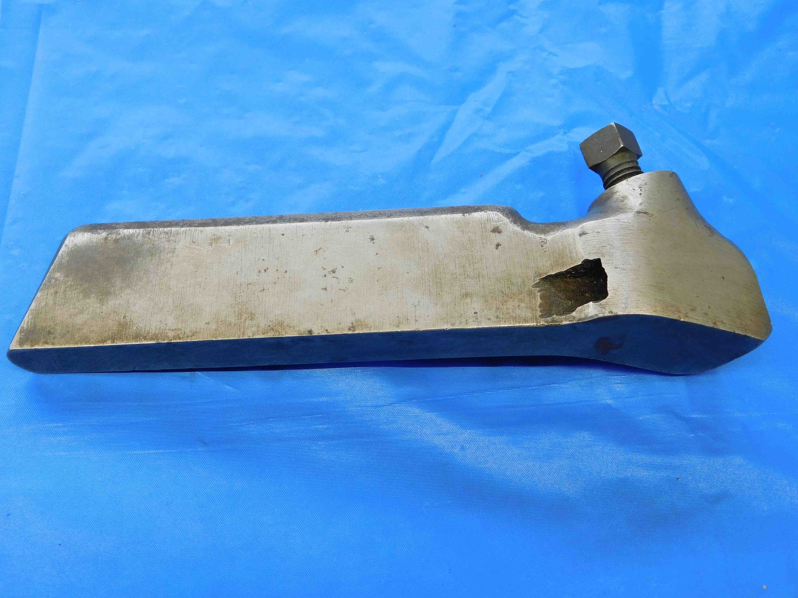 J & S LATHE TURNING TOOL HOLDER ABOUT .61 X 1.38 SHANK 7″ OAL 3/8 SLOT WIDTH