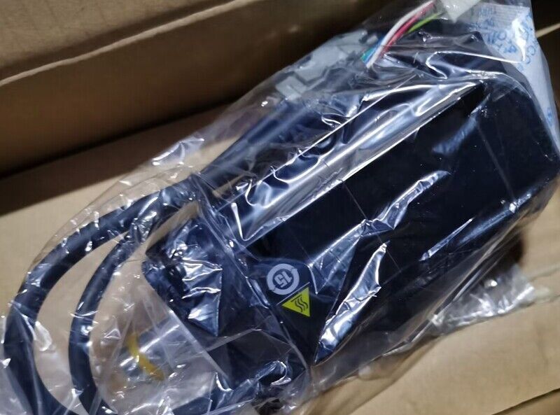 1PCS New Yaskawa Servo motor SGM7J-02AFC6E Free delivery