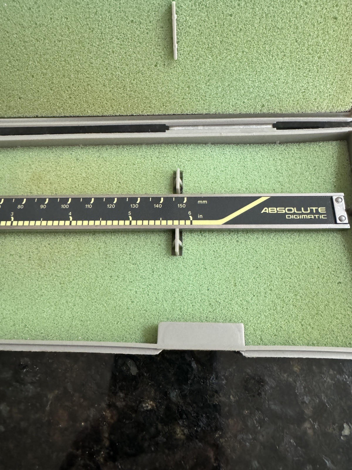 Mitutoyo Absolute Digital Digimatic 0-6 inch Digital Vernier Caliper 573-221-10