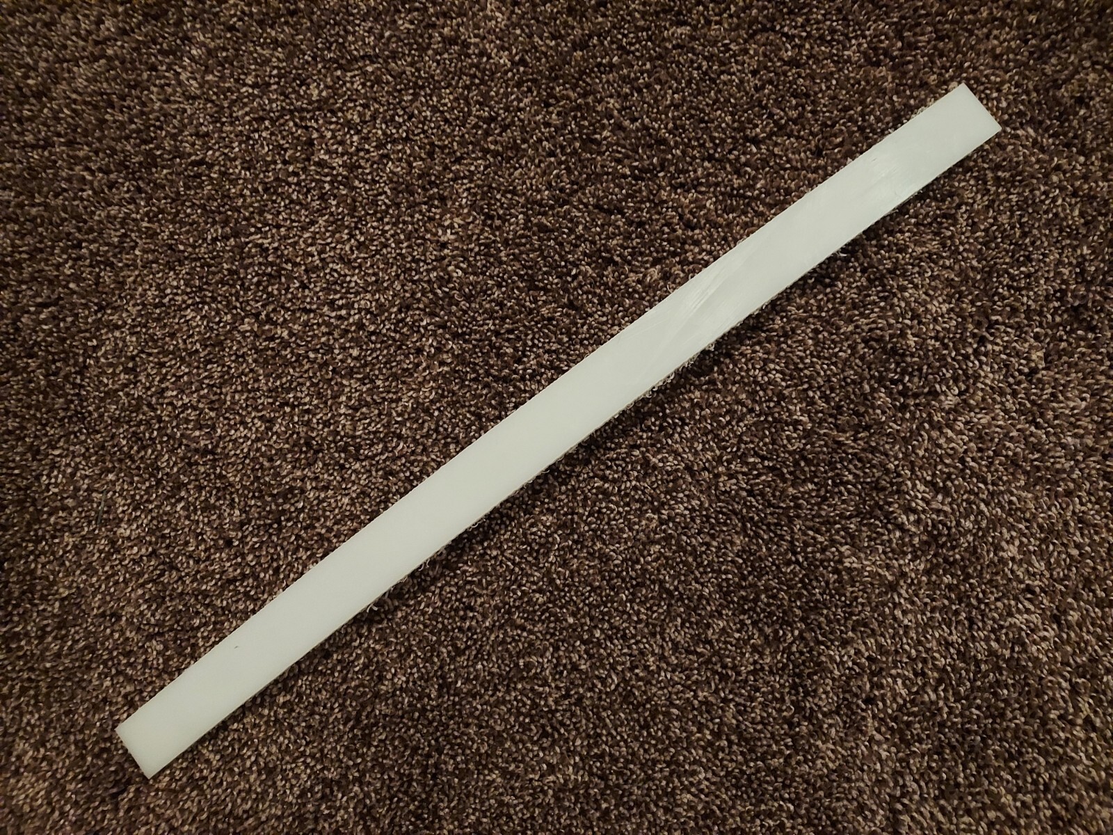 UHMW PE White .188″ (3/16″) Thick x 18″ Length x 1″ Wide strip