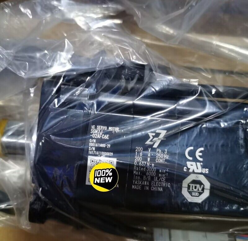 1PCS New Yaskawa Servo motor SGM7J-02AFC6E Free delivery