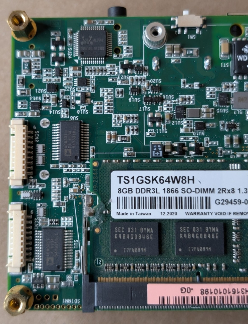 Axiomtek PICO316HGA-N4200 PICO-ITX Industrial SBC Intel Celeron N4200 8GB DDR3L