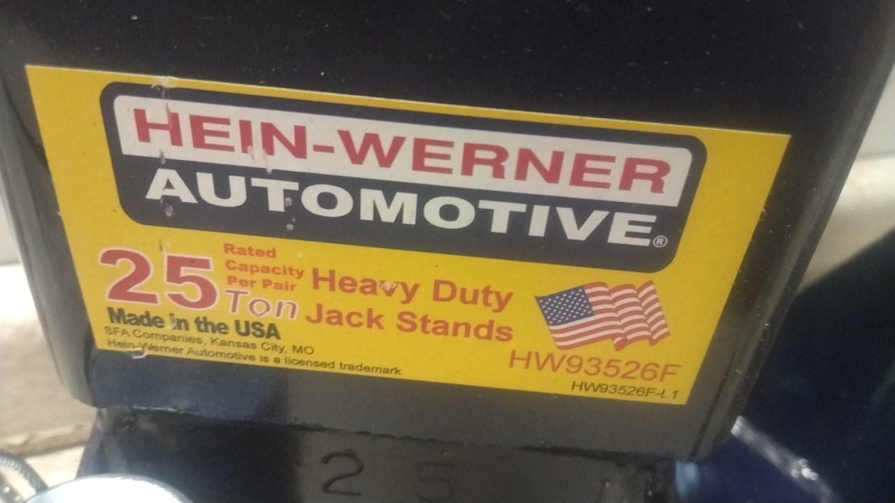 Hein-Werner HW93526F 2 Pk 25 Ton Load Capacity Pin Style Vehicle Support Stand