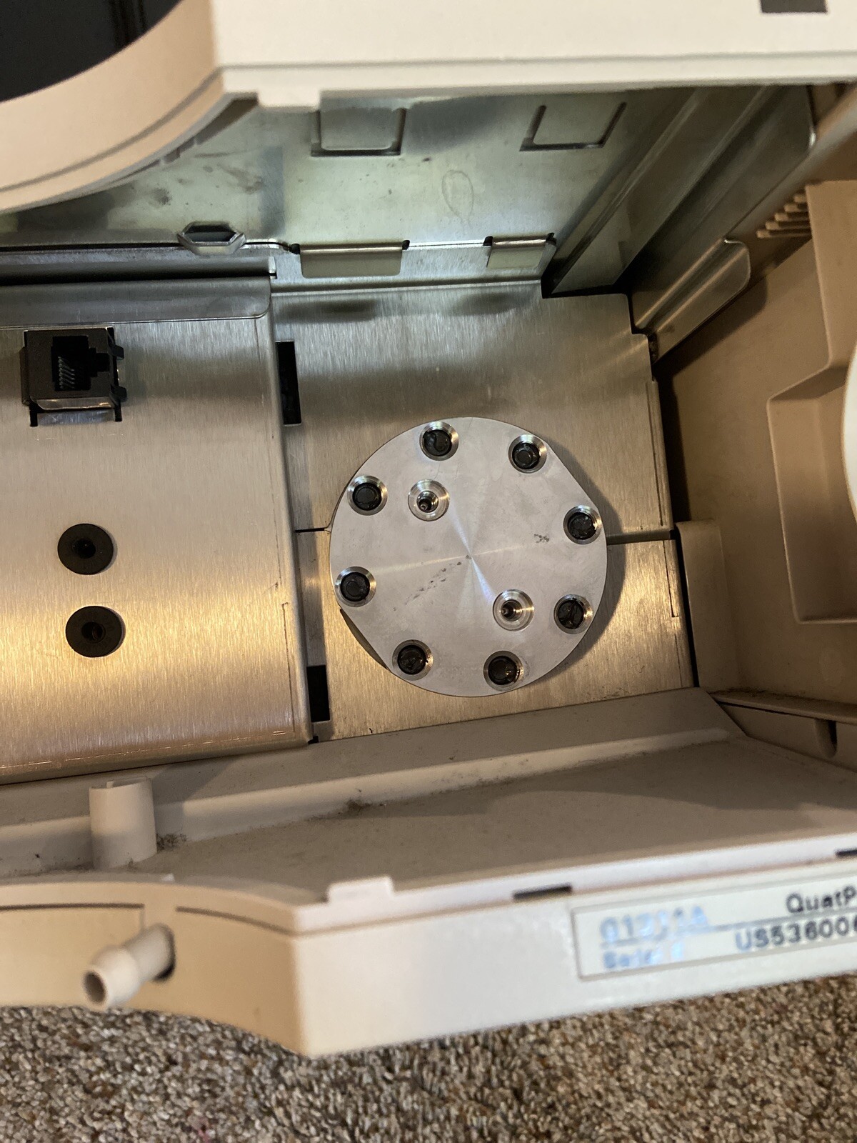 Agilent 1100 Series G1311A Quaternary Pump For Parts or Repair