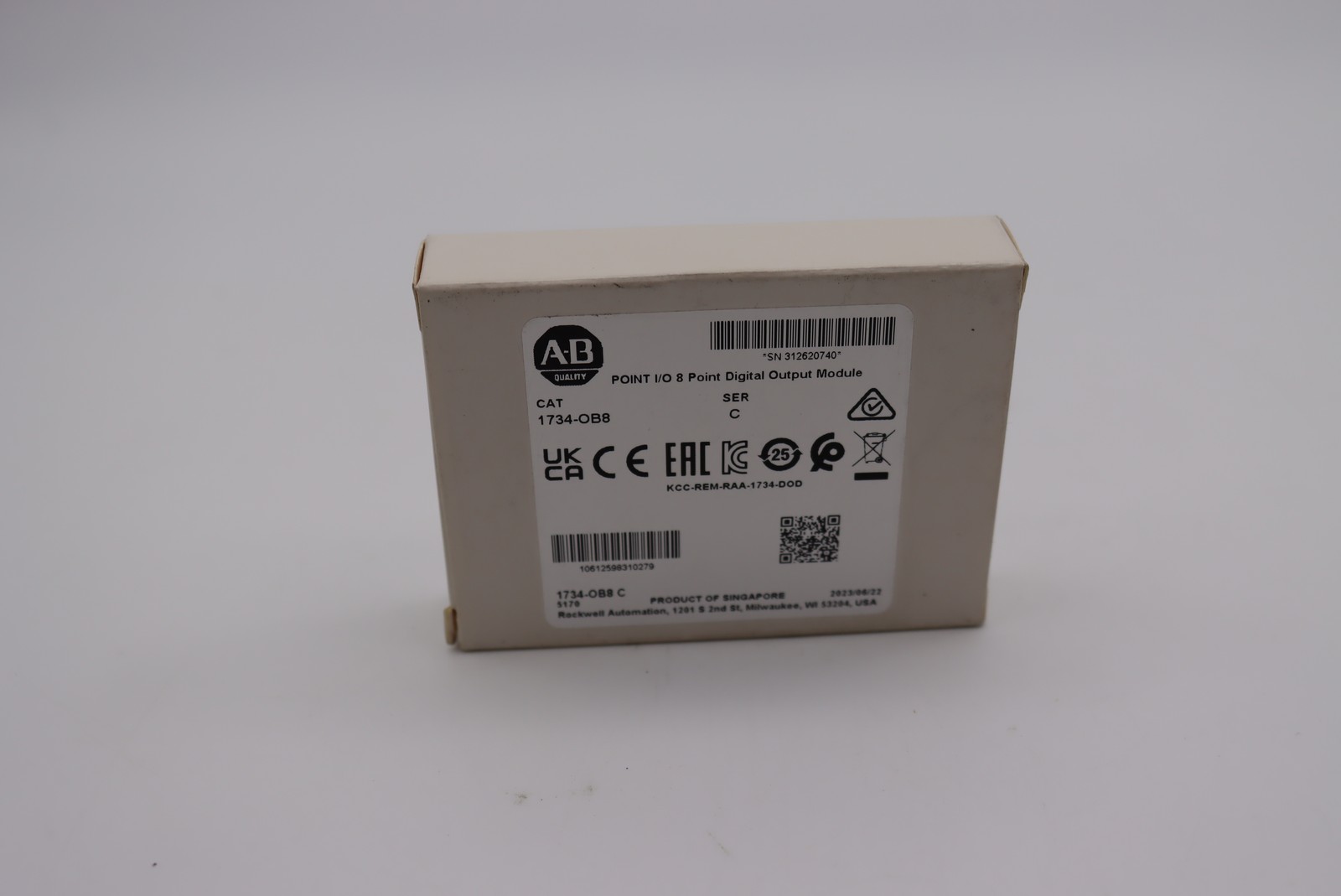 Allen Bradley 1734-OB8 POINT I/O 8 Point Digital Output Module