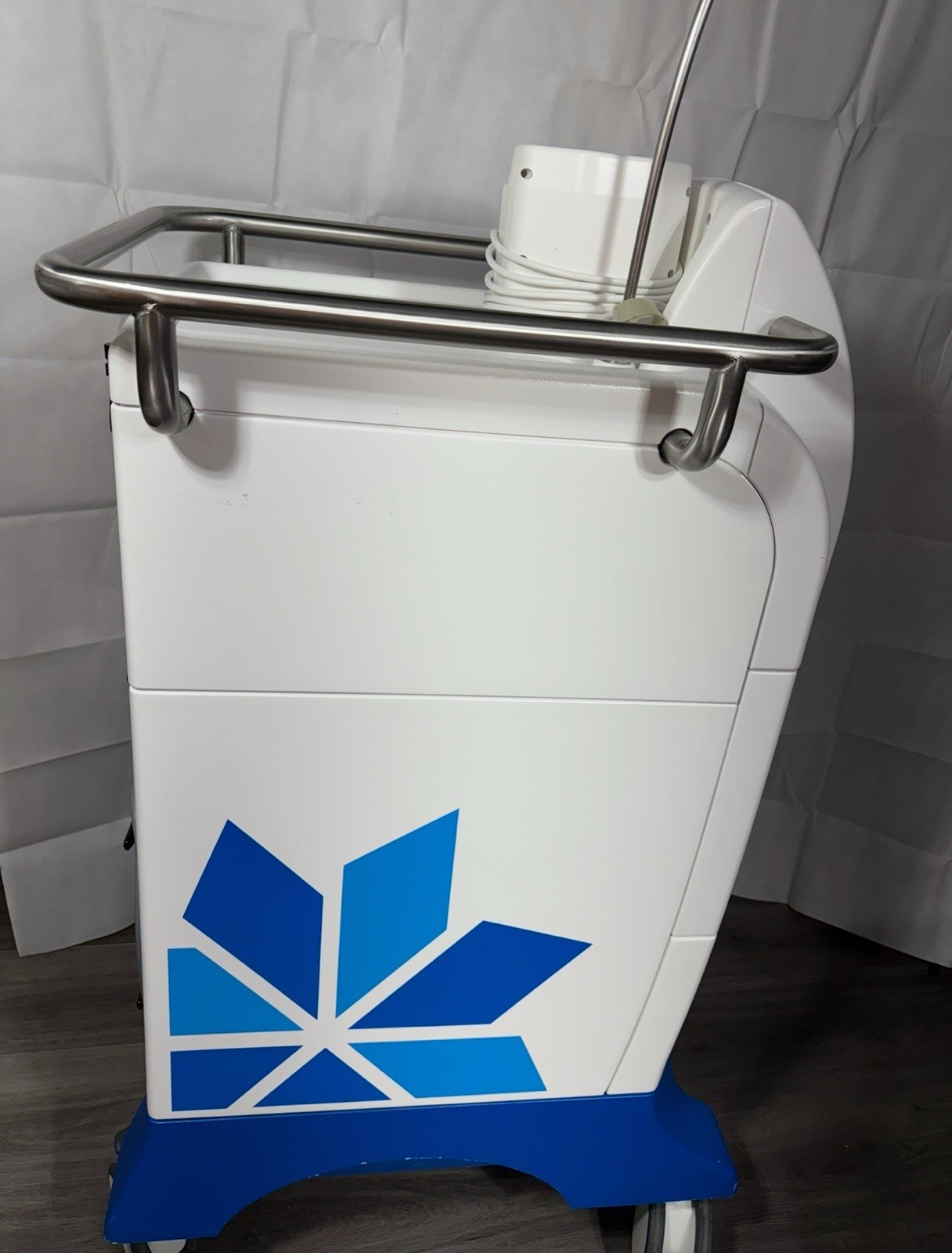 ZELTIQ CoolSculpting Control Unit BRZ-CG1-UMD-000 Cart Mounted Machine