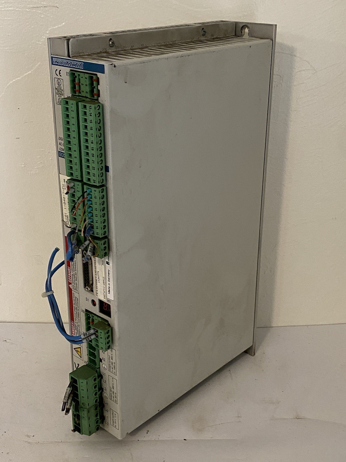 INDRAMAT DKC01.1-040-7-FW DIGITAL AC-SERVO CONTROLLER ECODRIVE