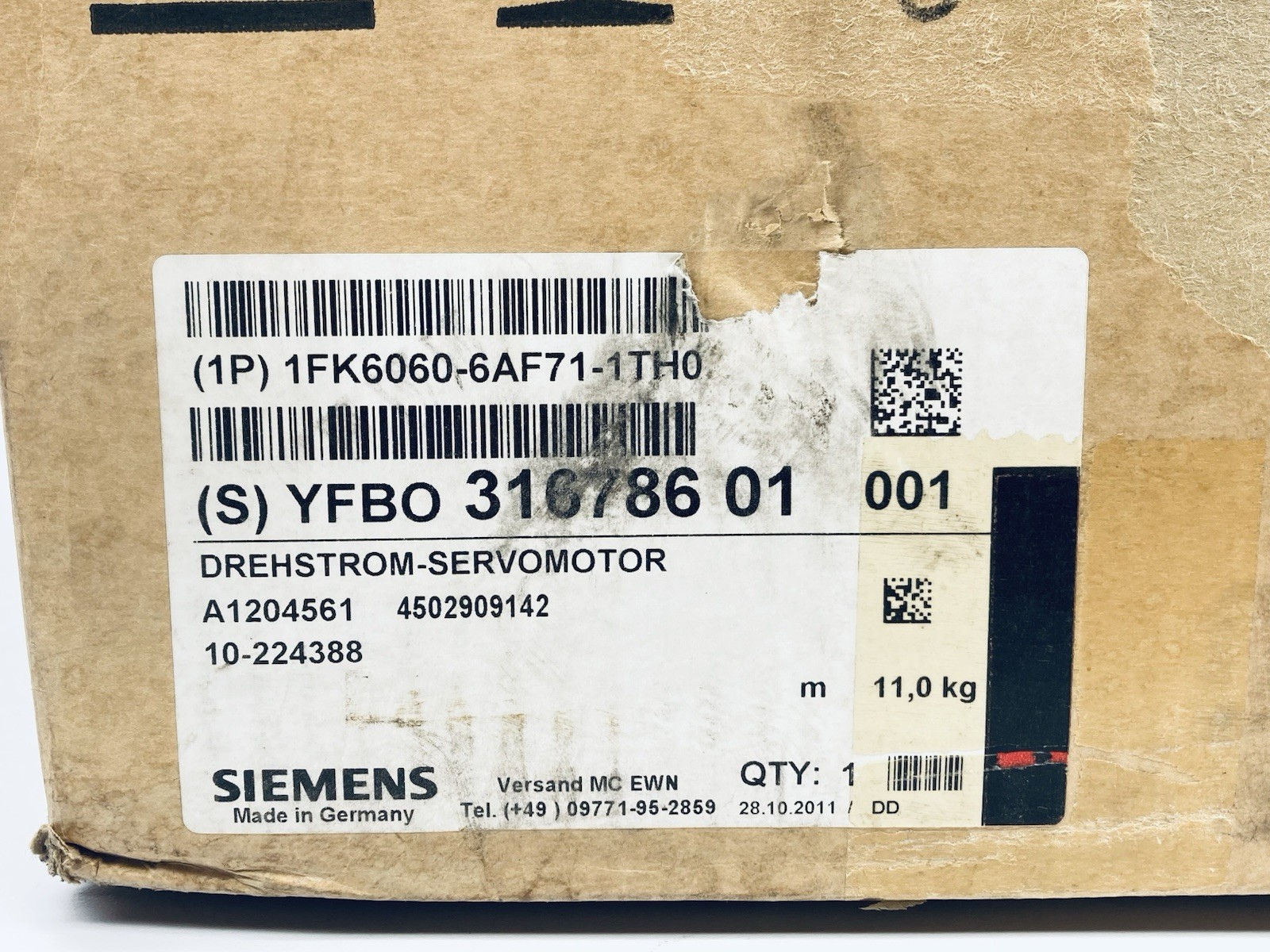SIEMENS 1FK6060-6AF71-1TH0 Servo Motor 24vdc/Brake 15.6W 3ph 24mm-Shaft