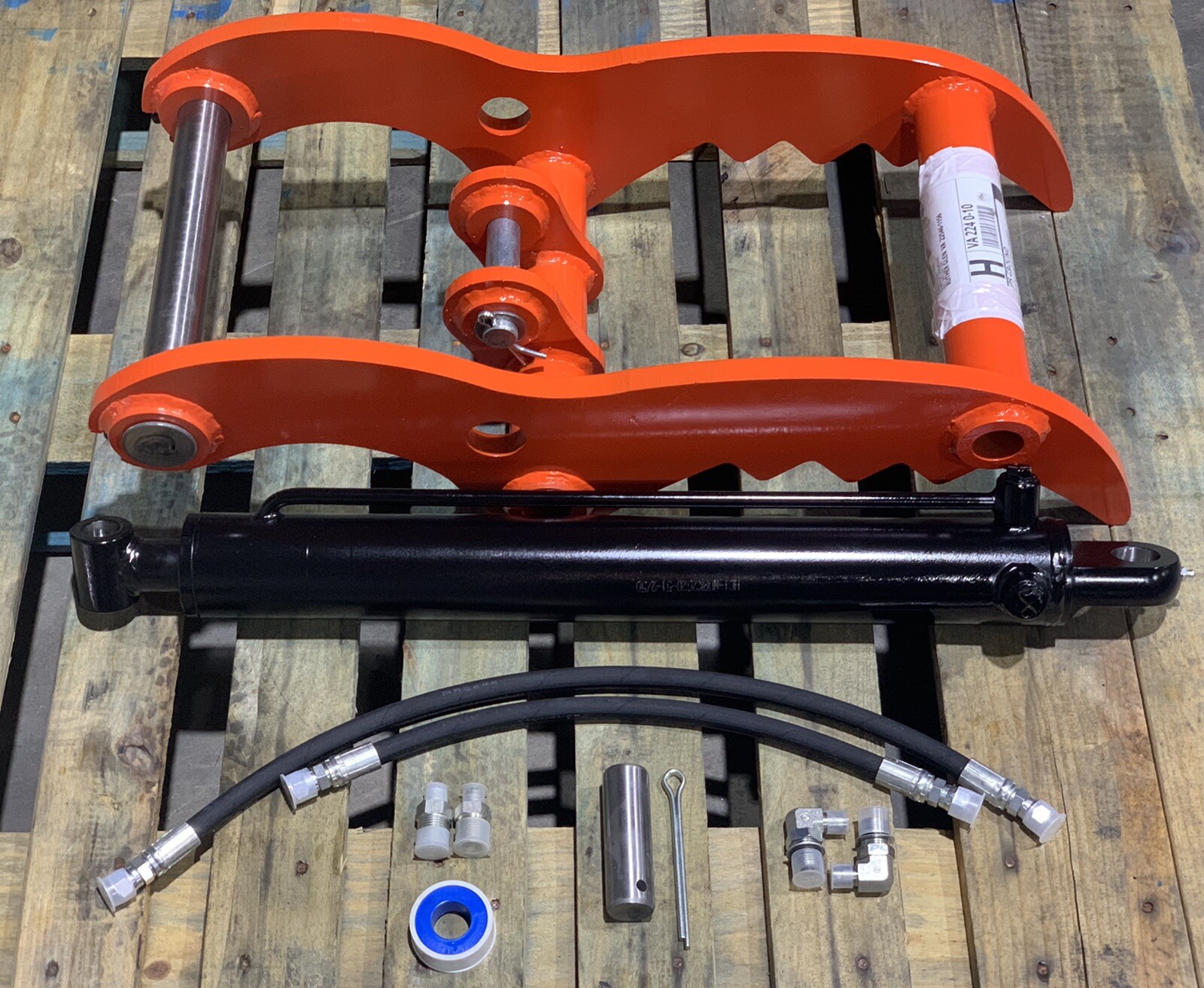 BLACK KUBOTA HYDRAULIC MINI EXCAVATOR THUMB KX71 KX91 KX121 U35 QUICK ATTACH