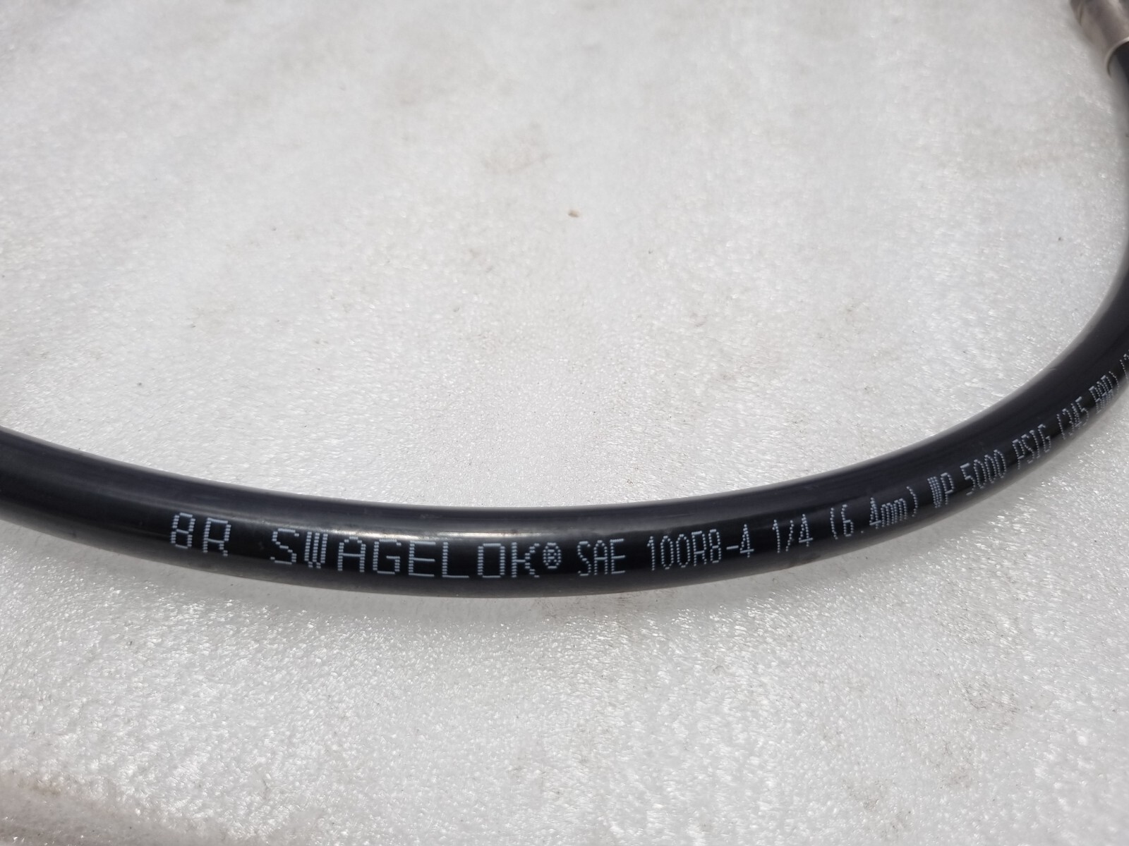Swagelok SAE 100R8-4 Hydraulic Hose 1/4 (6.4mm) WP 5000 Psig (345 Bar)