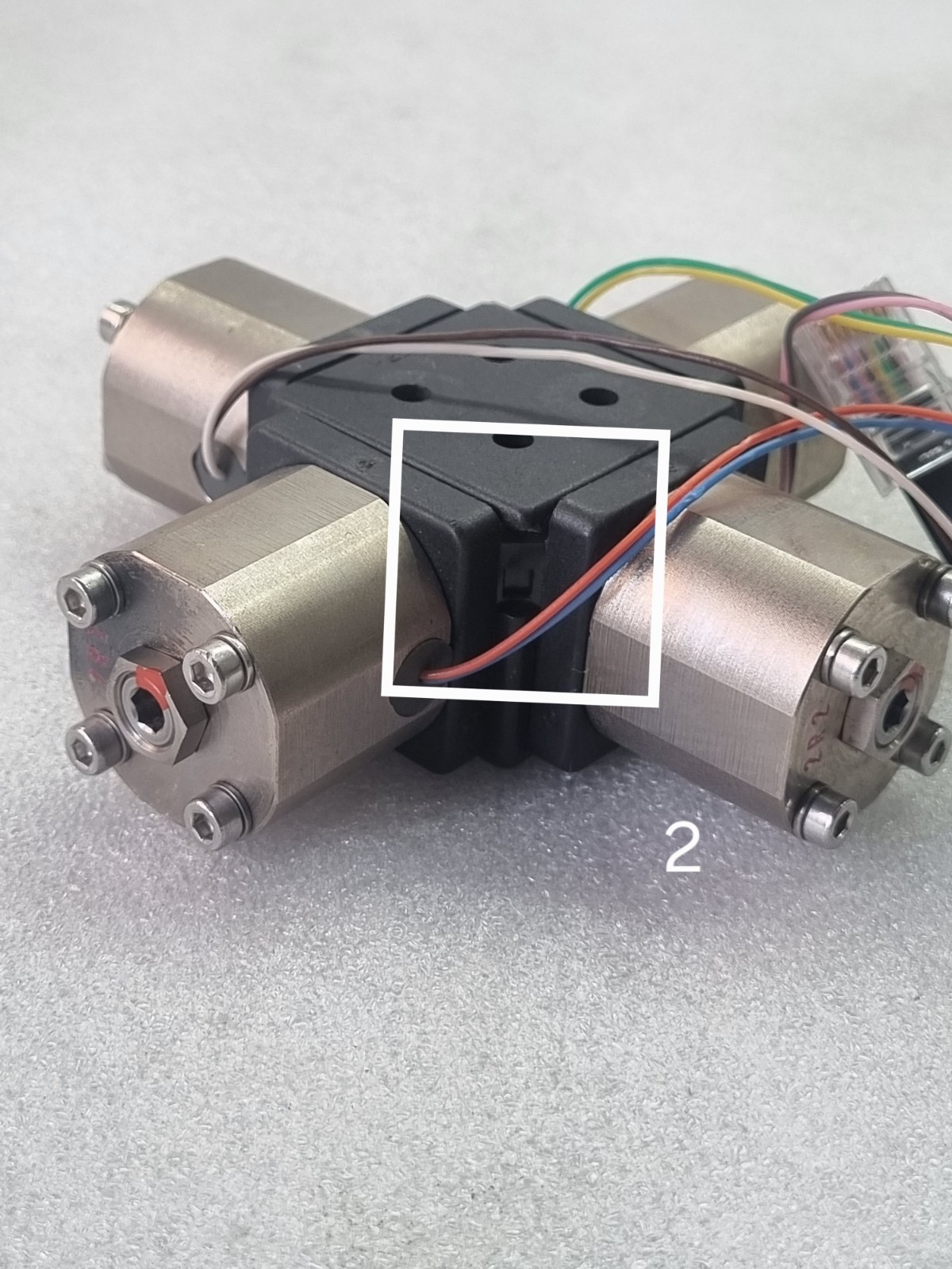 AGILENT TECHNOLOGIES G1311-67701 MCGV ASSY REV:I ( minor cosmetic damage)