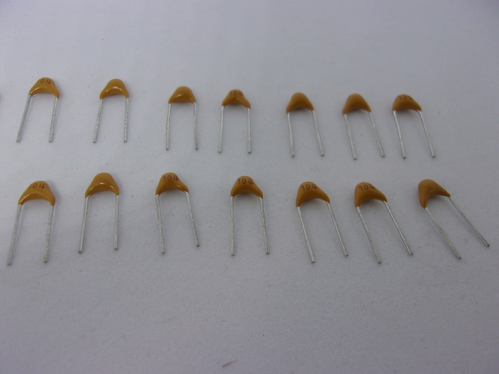 20 Pcs Pack Lot Multilayer Ceramic Capacitor 100nF 0.1uF 104 50V 20% Monolithic
