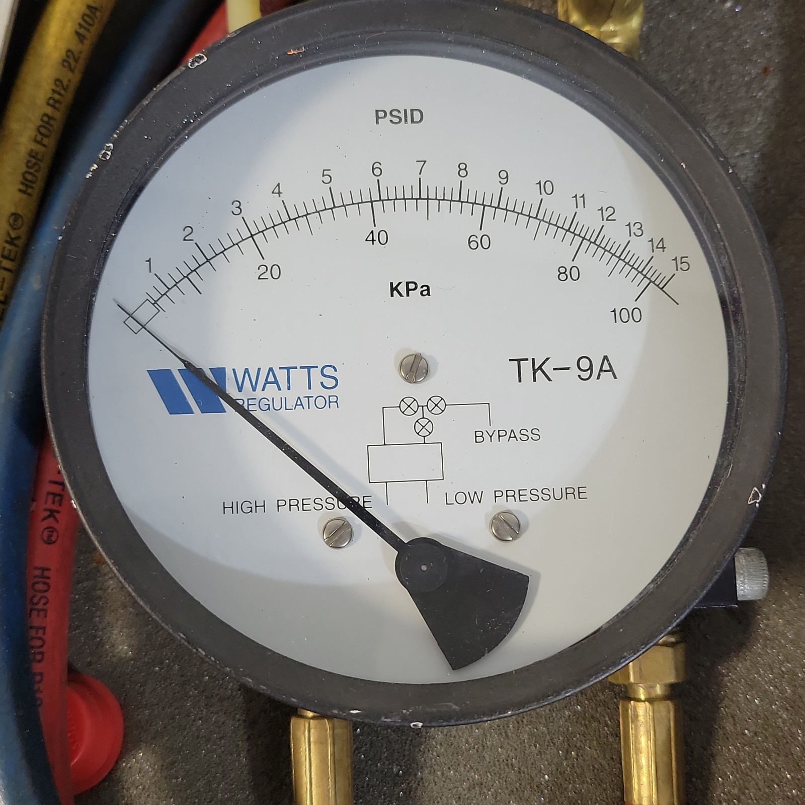 Watts Regulator TK9A Backflow Preventer Test Gauge HVAC Valve Hose Assembly Case