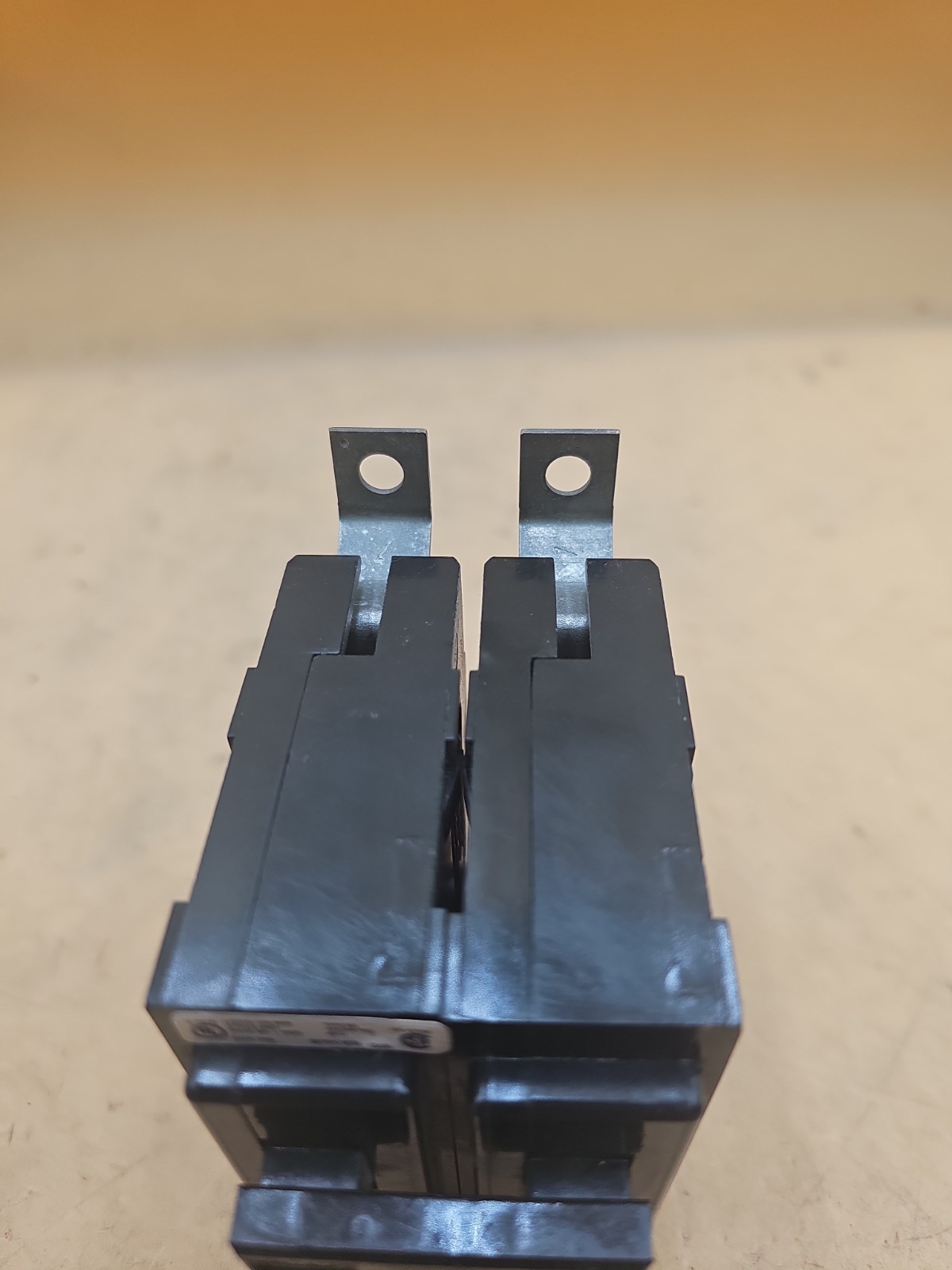 Eaton Cutler Hammer BAB2020 2 Pole 20 Amp Type BA Bolt On Circuit Breaker