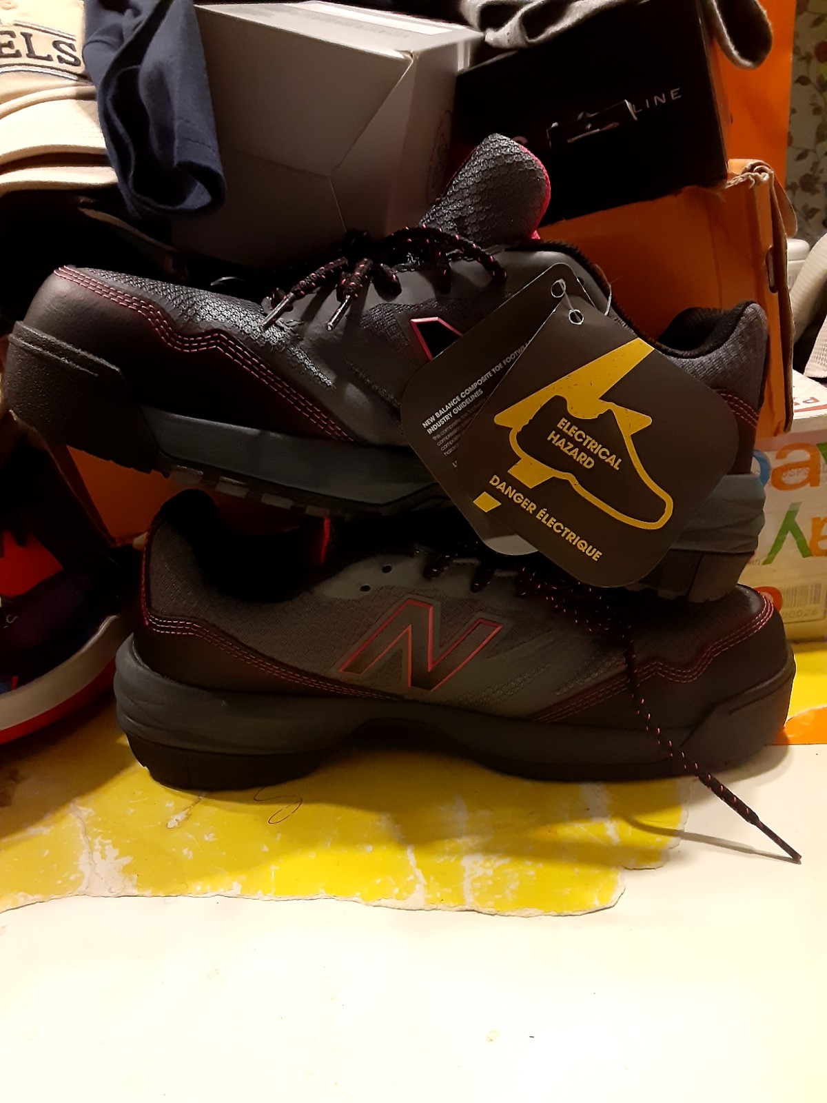 NEW BALANCE 589 INDUSTRIAL GREY/HOT PINK 11 US( WOMEN)/ 9.5 US ( MEN ) LOW…