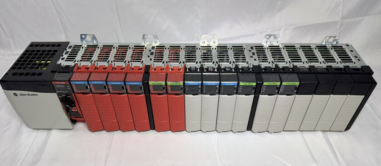Allen-Bradley 1756-L83ES GuardLogix 5580 PLC w/ 1756-IB16S 1756-OBV8S