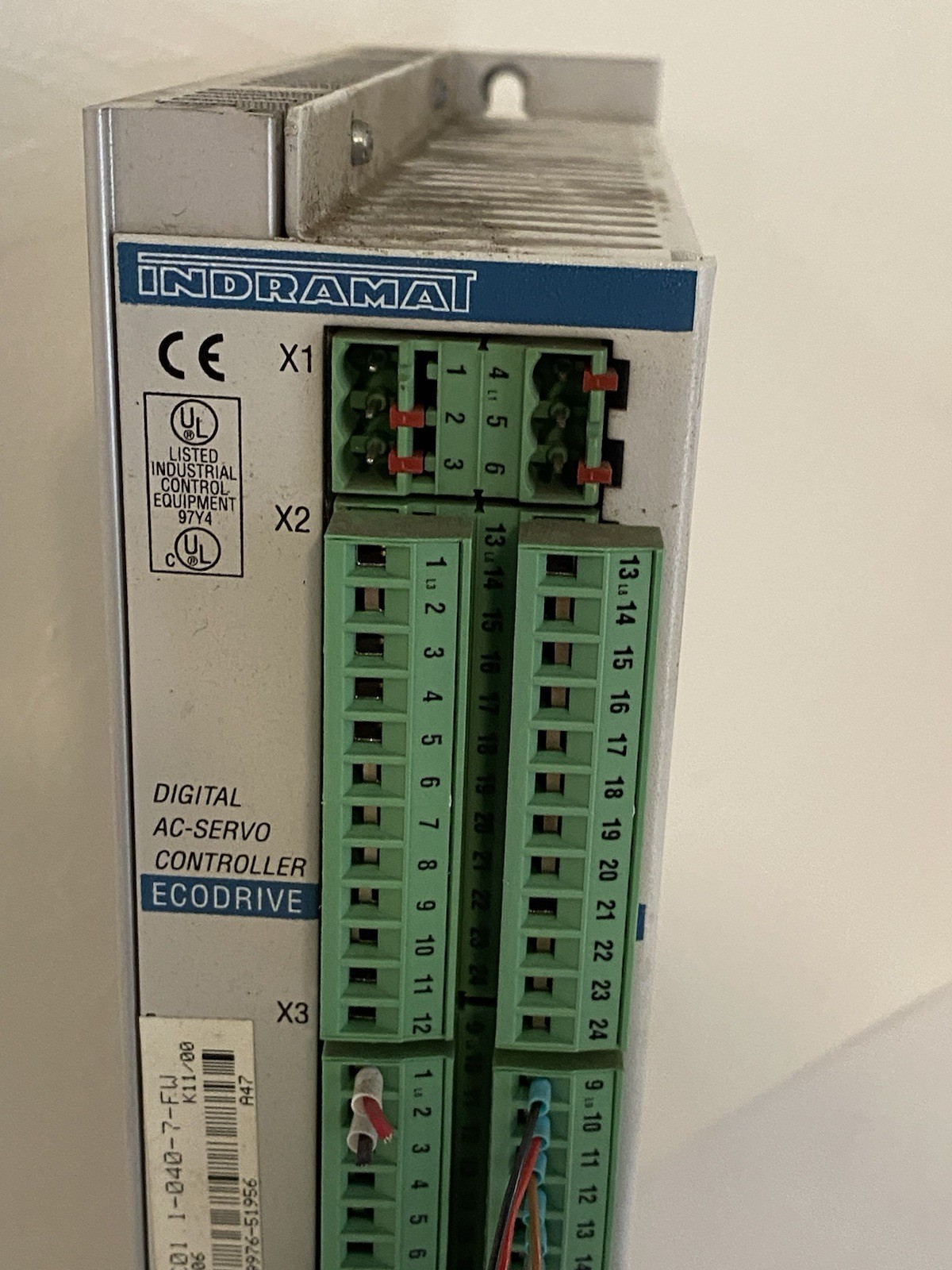 INDRAMAT DKC01.1-040-7-FW DIGITAL AC-SERVO CONTROLLER ECODRIVE