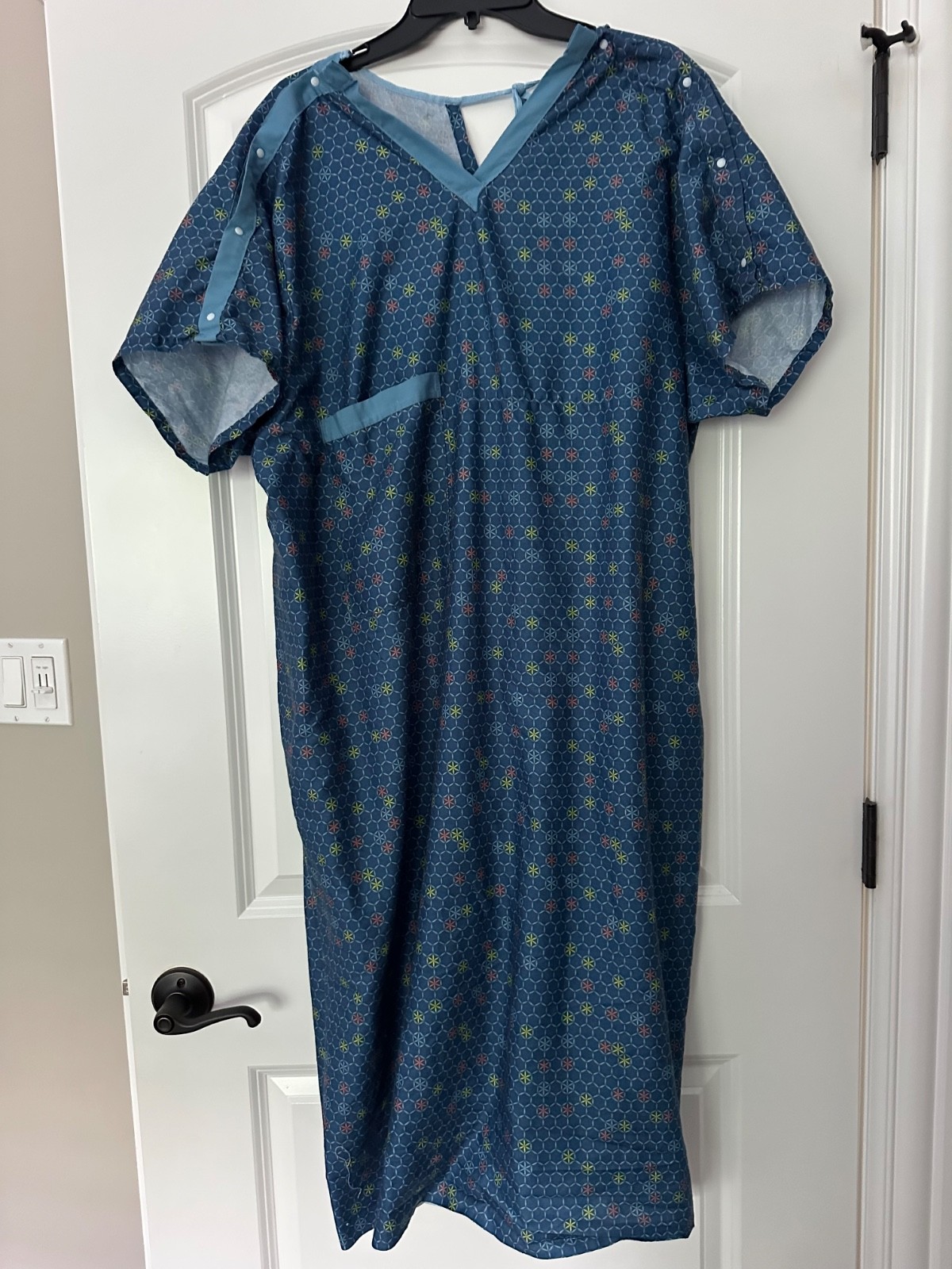 Medline PerforMax Hospital Gown Blue Snap Sleeve IV Patient Gown One Size