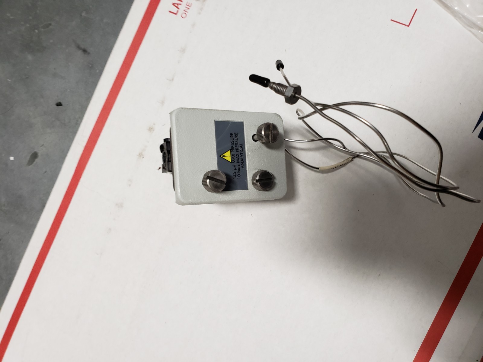 Waters 2475 Flow Cell Assembly Holder 700001618 289000512