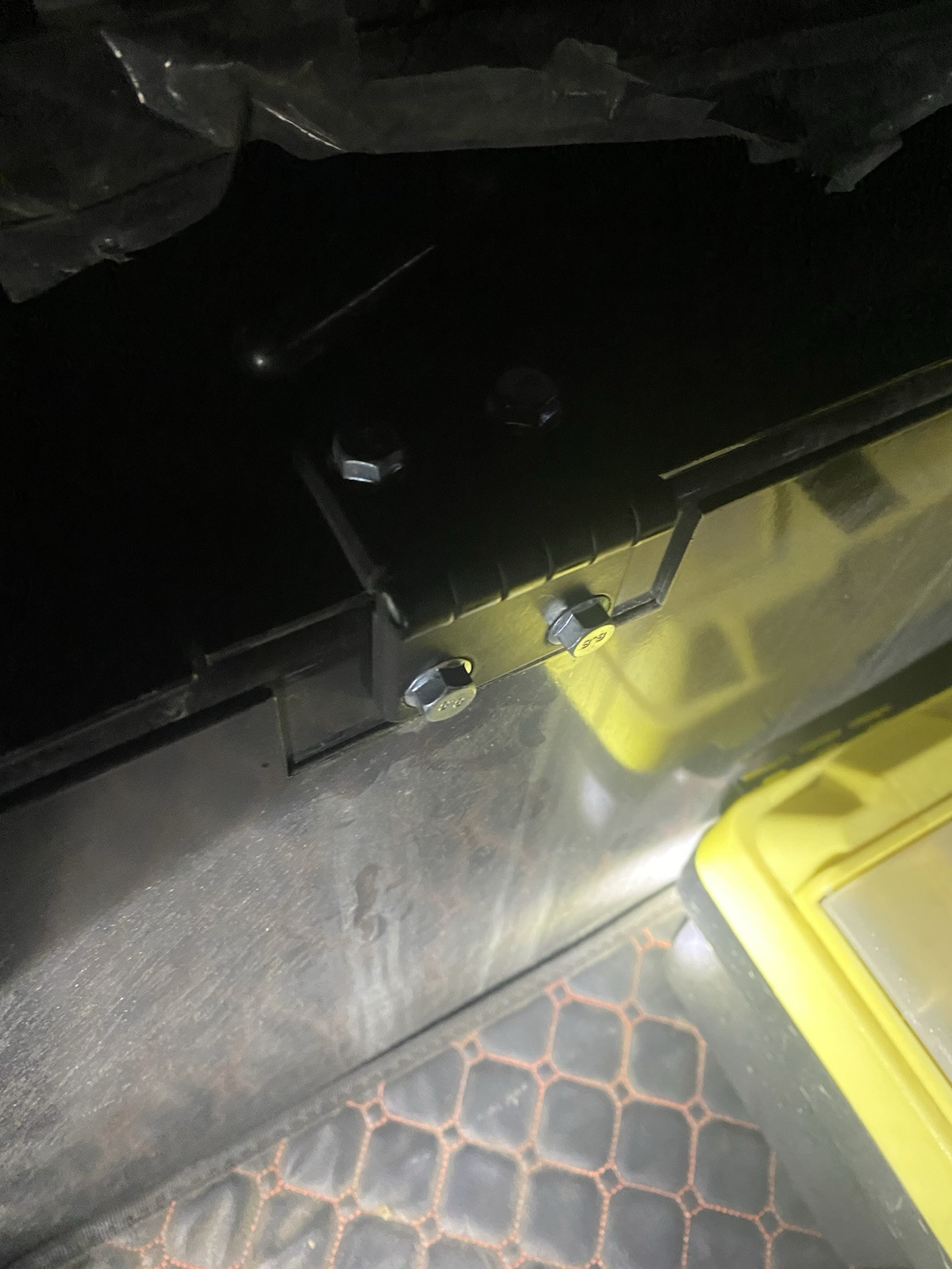 China Chinese Excavator Seat Hinges