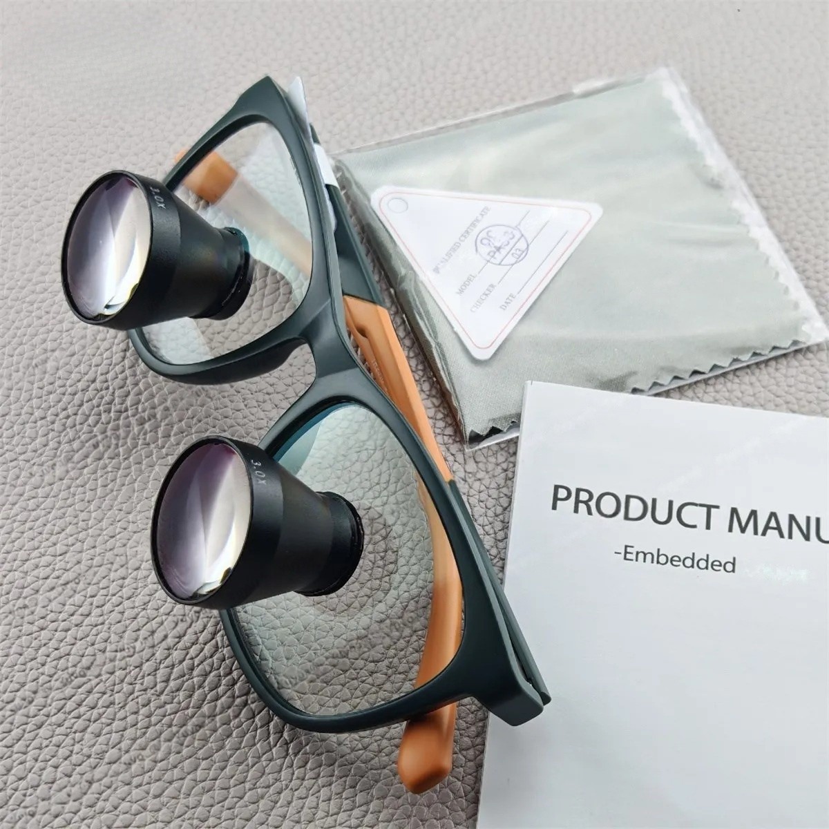 48g Ultra-Light Dental Surgical Loupes 2.0X 3.0X Ergonomic TTL Magnifier Glasses