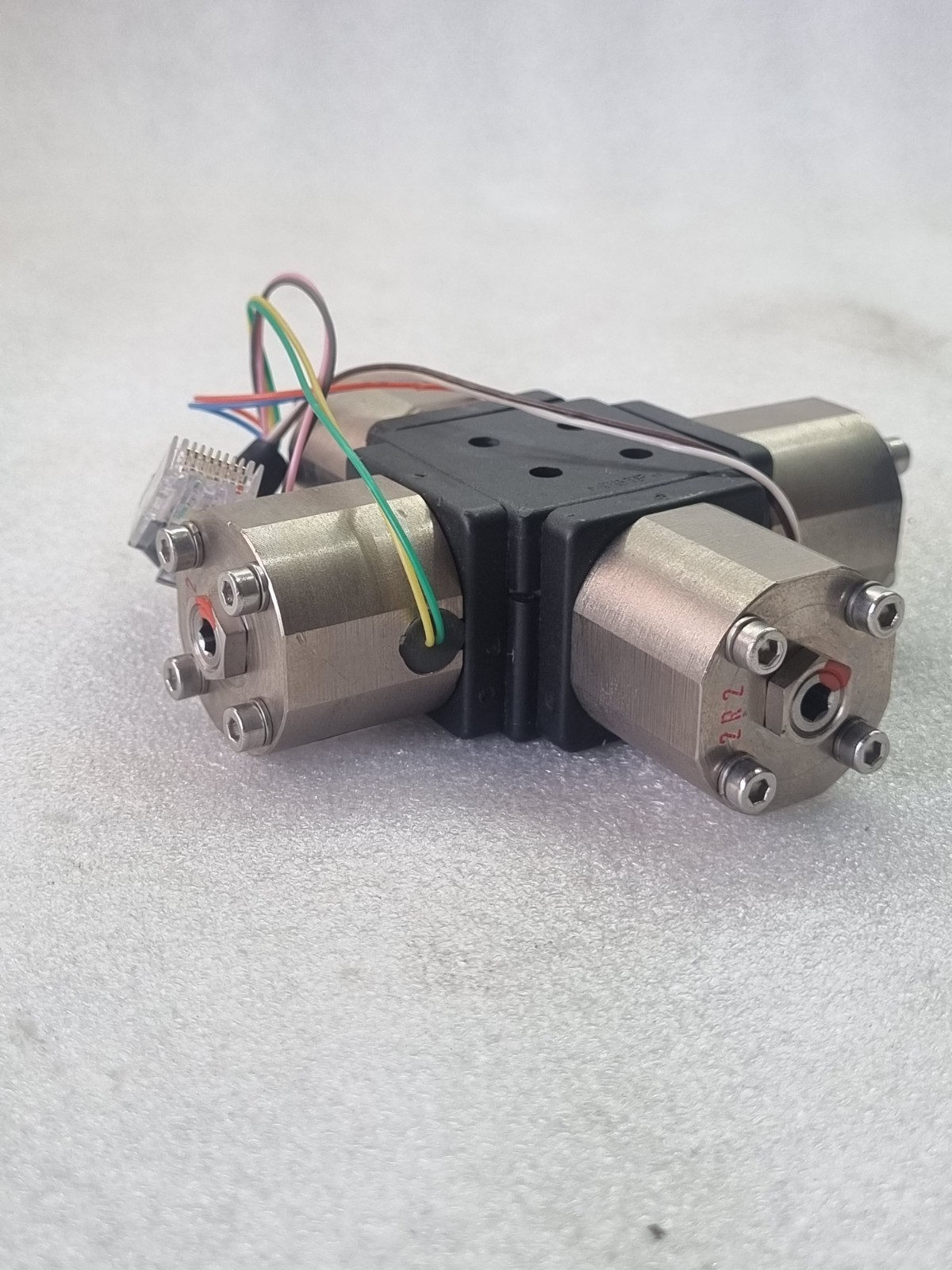 AGILENT TECHNOLOGIES G1311-67701 MCGV ASSY REV:I ( minor cosmetic damage)
